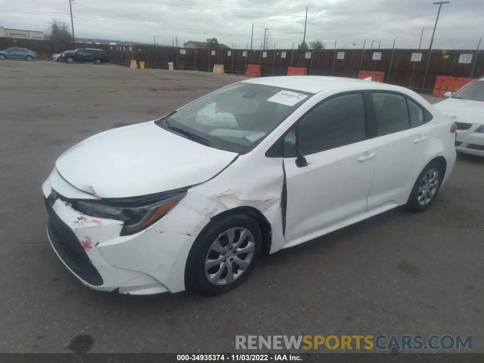 2 Photograph of a damaged car 5YFEPMAE1NP297070 TOYOTA COROLLA 2022