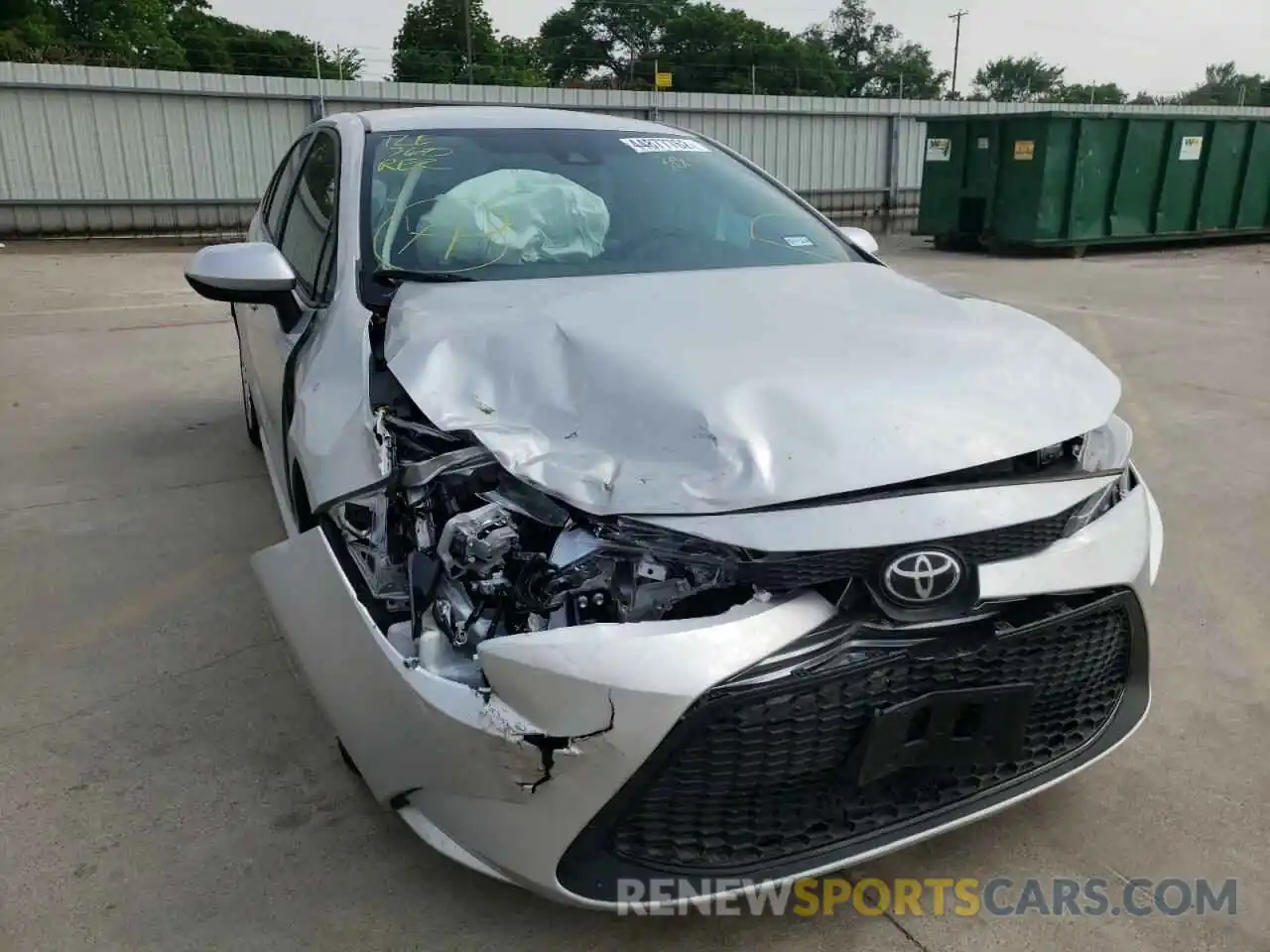 9 Photograph of a damaged car 5YFEPMAE1NP301991 TOYOTA COROLLA 2022