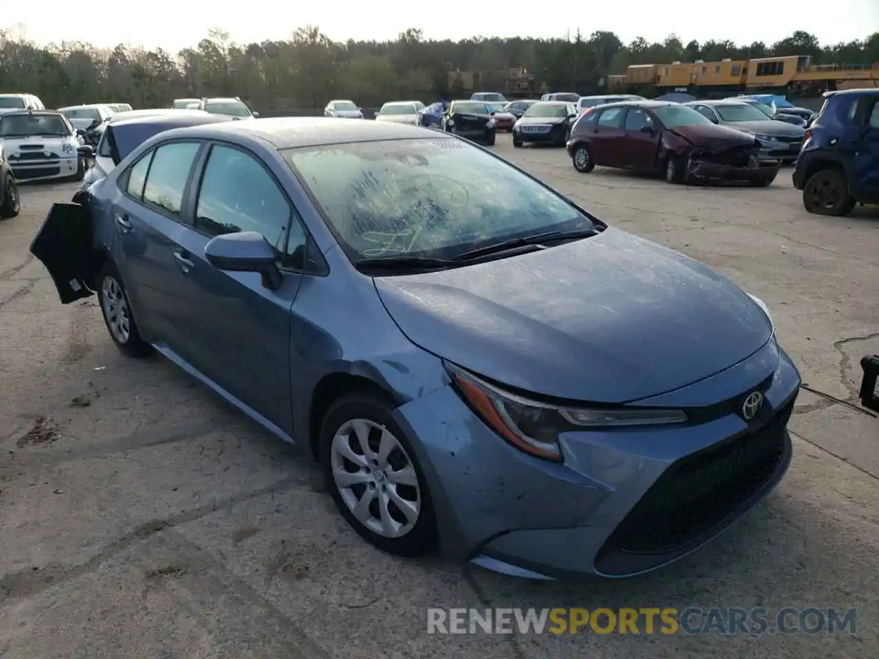 1 Photograph of a damaged car 5YFEPMAE1NP303398 TOYOTA COROLLA 2022