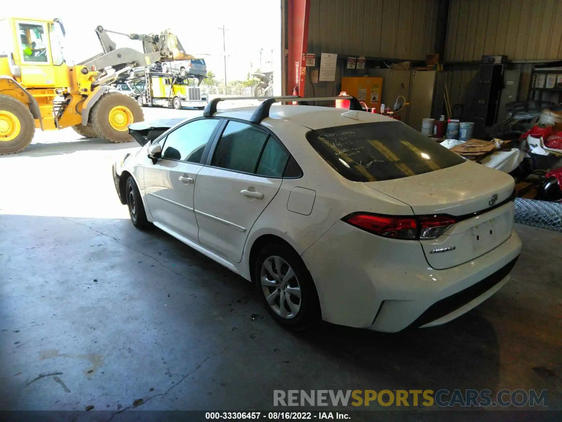 3 Photograph of a damaged car 5YFEPMAE1NP304616 TOYOTA COROLLA 2022