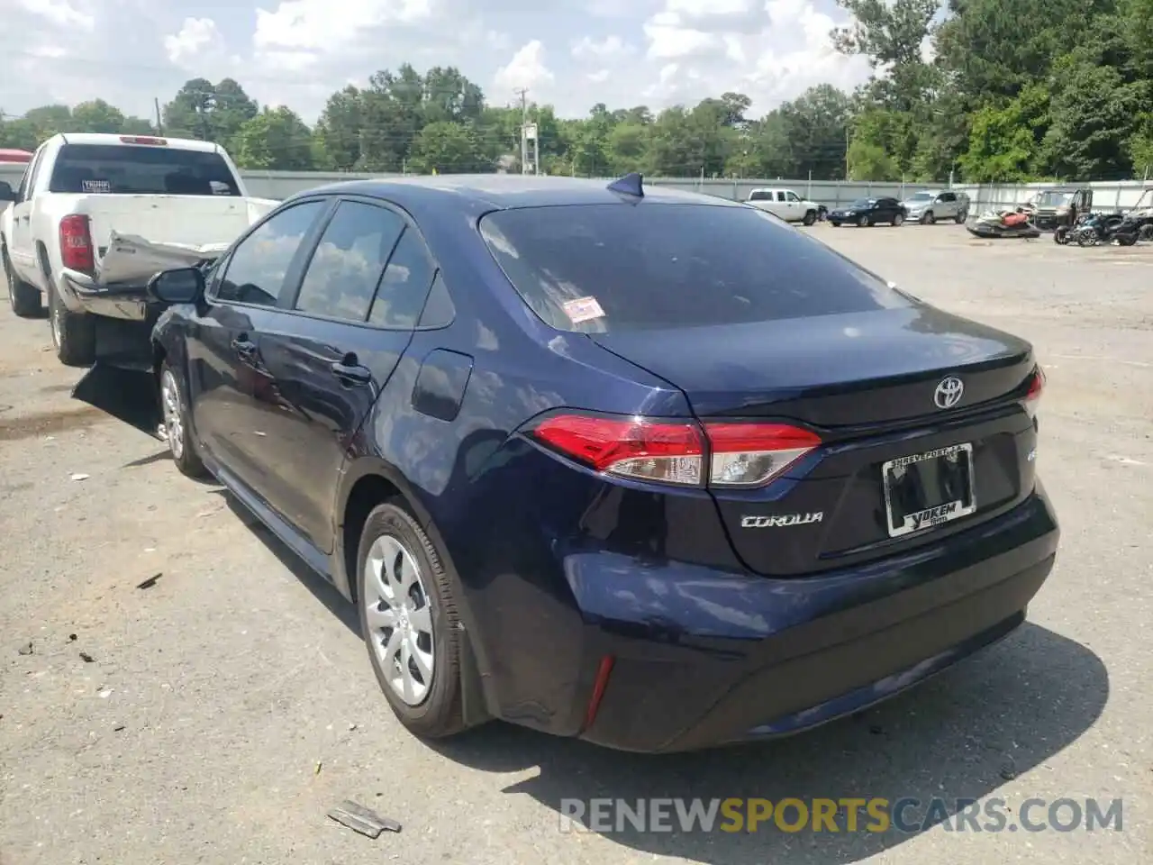 3 Photograph of a damaged car 5YFEPMAE1NP304714 TOYOTA COROLLA 2022