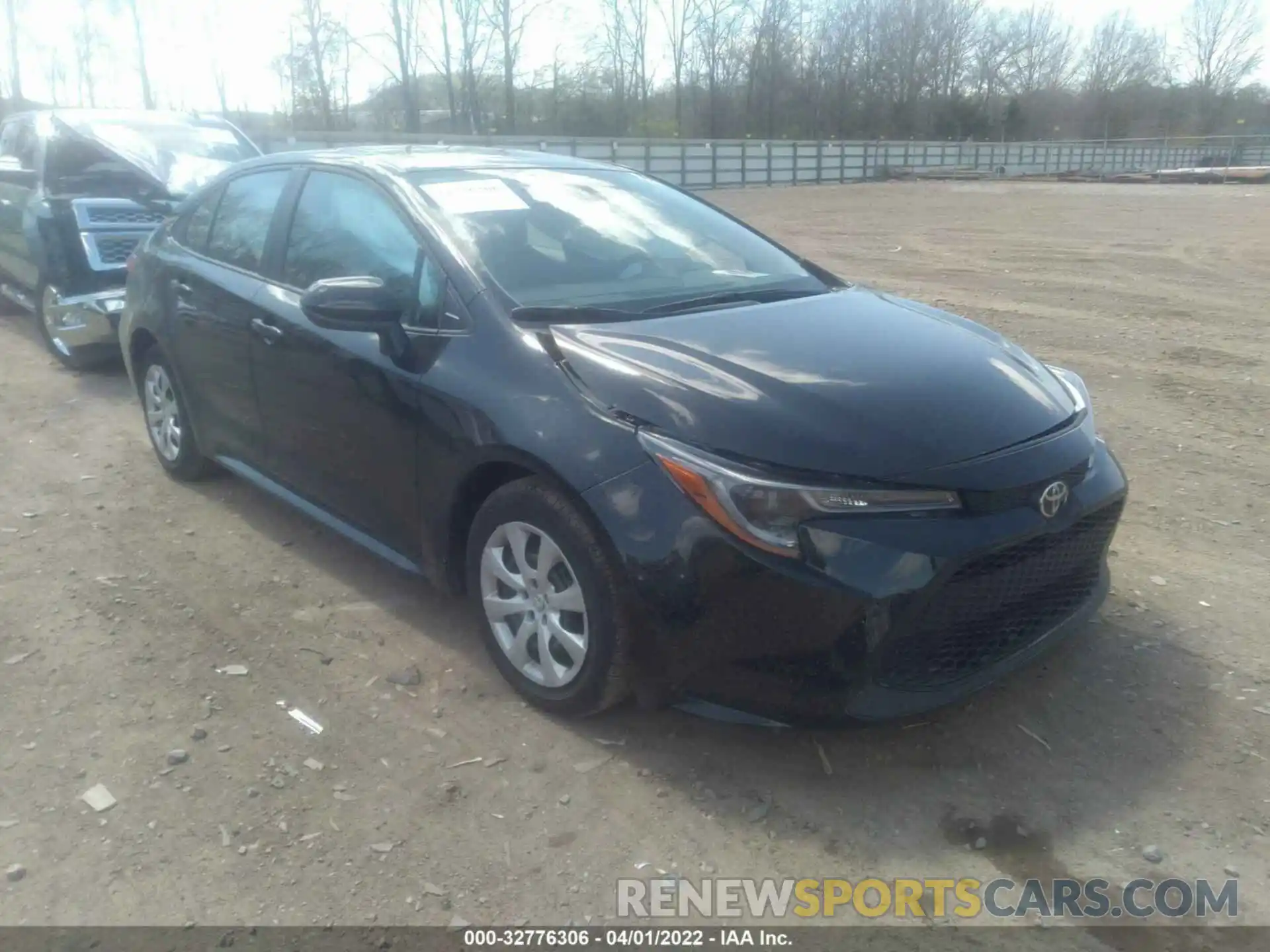 1 Photograph of a damaged car 5YFEPMAE1NP304793 TOYOTA COROLLA 2022