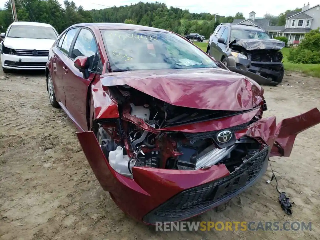 1 Photograph of a damaged car 5YFEPMAE1NP308424 TOYOTA COROLLA 2022