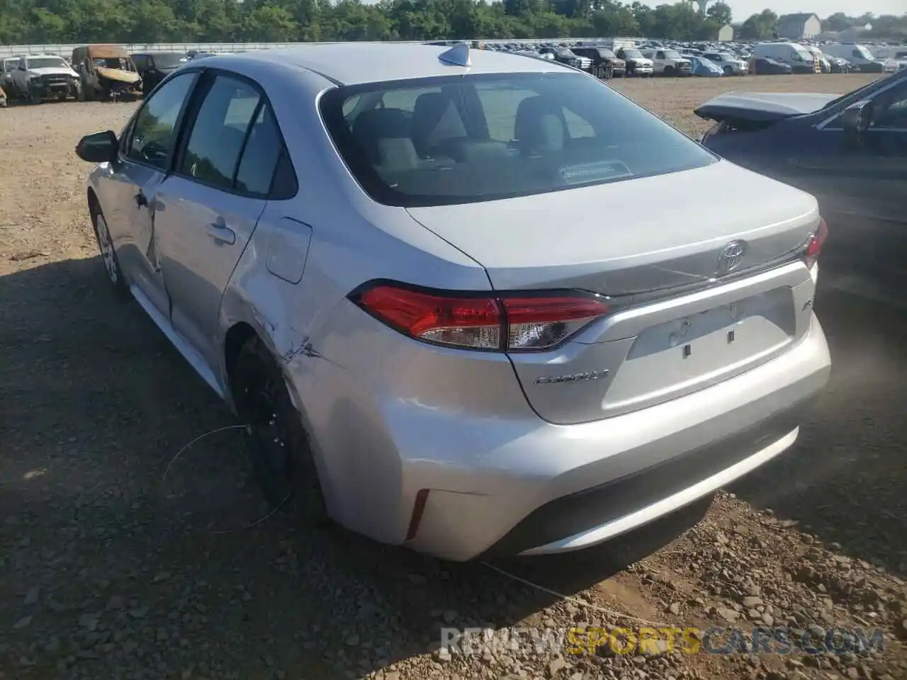 3 Photograph of a damaged car 5YFEPMAE1NP309346 TOYOTA COROLLA 2022