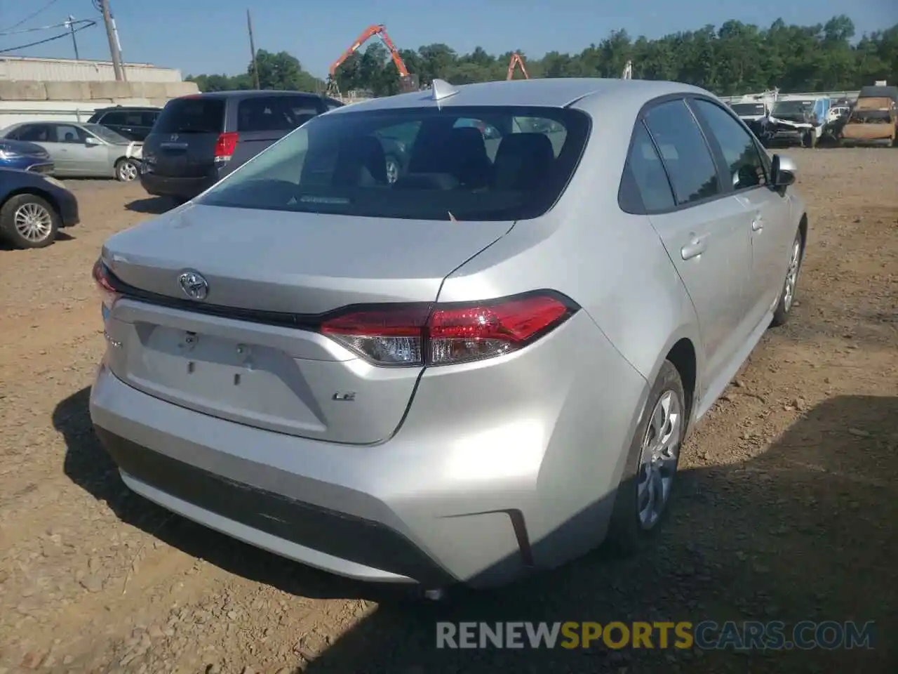 4 Photograph of a damaged car 5YFEPMAE1NP309346 TOYOTA COROLLA 2022