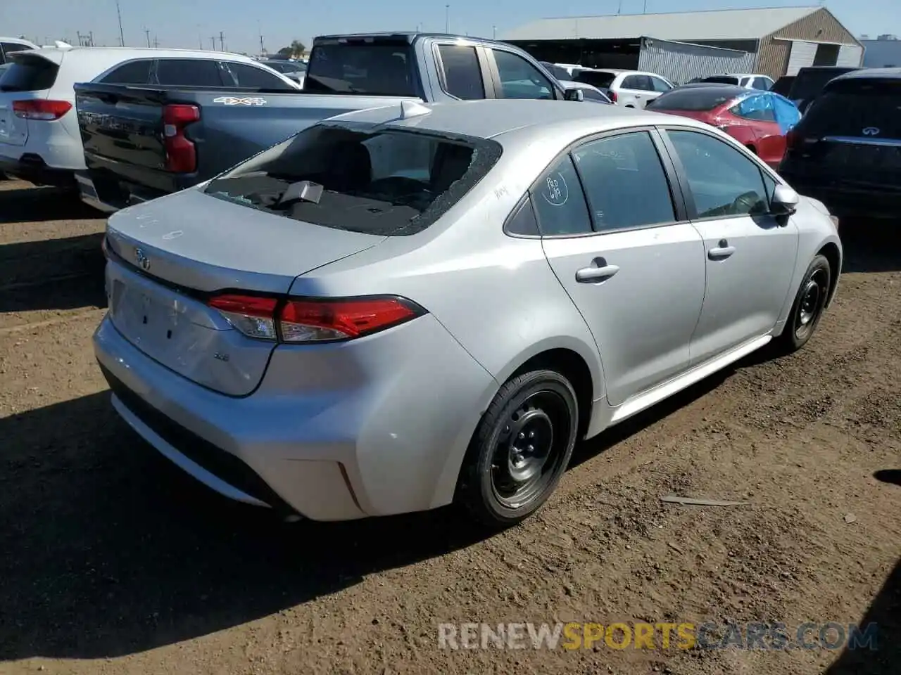 4 Photograph of a damaged car 5YFEPMAE1NP312179 TOYOTA COROLLA 2022