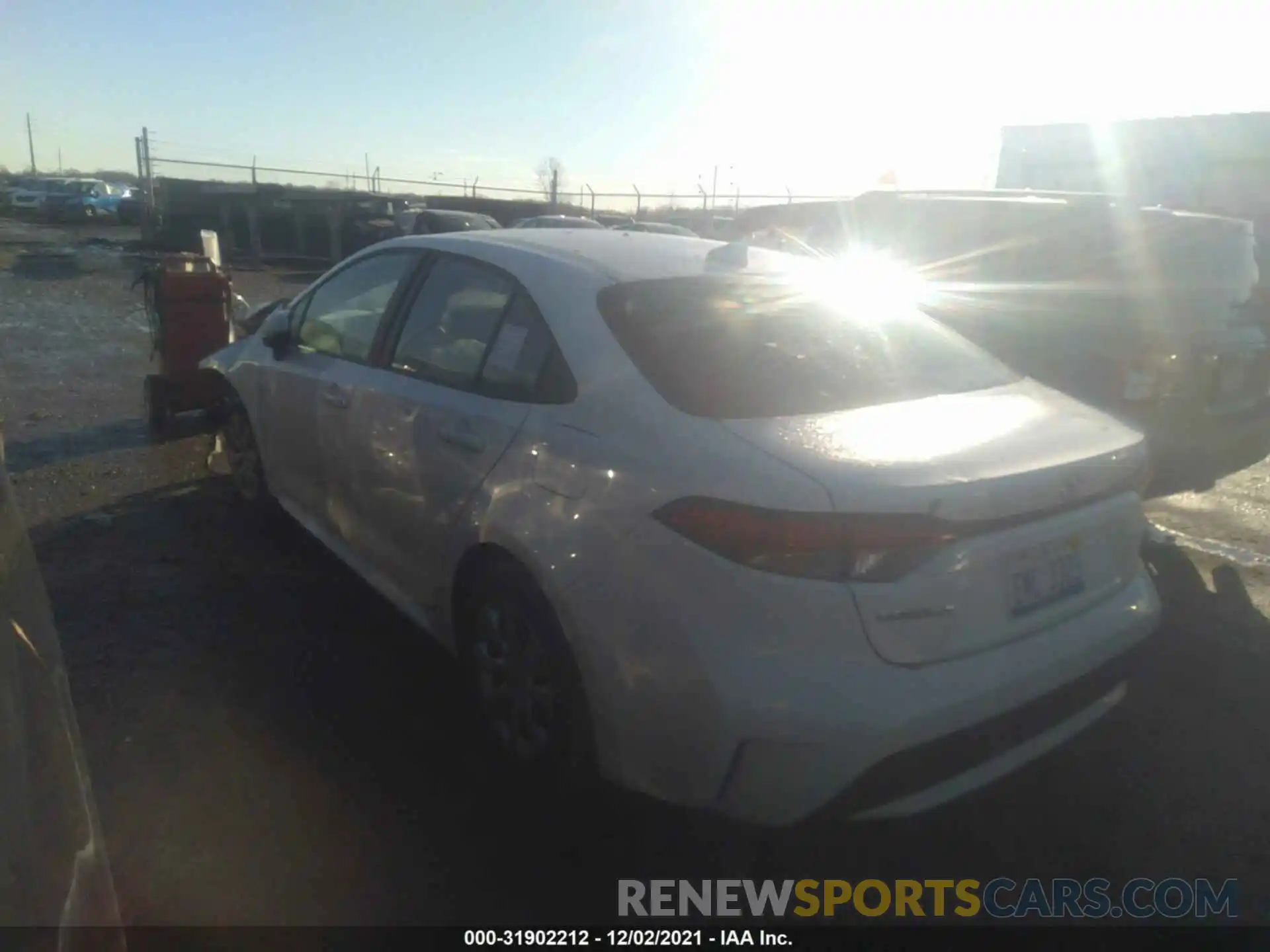 3 Photograph of a damaged car 5YFEPMAE2NP272226 TOYOTA COROLLA 2022