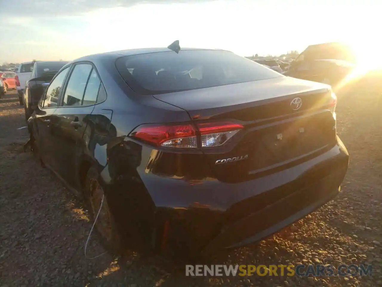 3 Photograph of a damaged car 5YFEPMAE2NP272727 TOYOTA COROLLA 2022