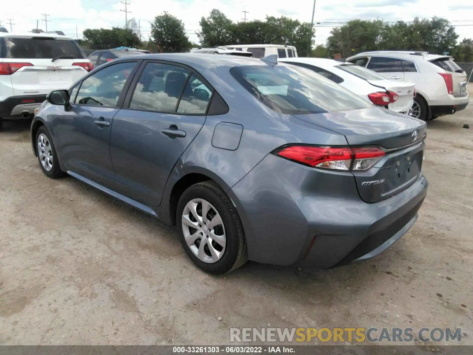 3 Photograph of a damaged car 5YFEPMAE2NP273327 TOYOTA COROLLA 2022