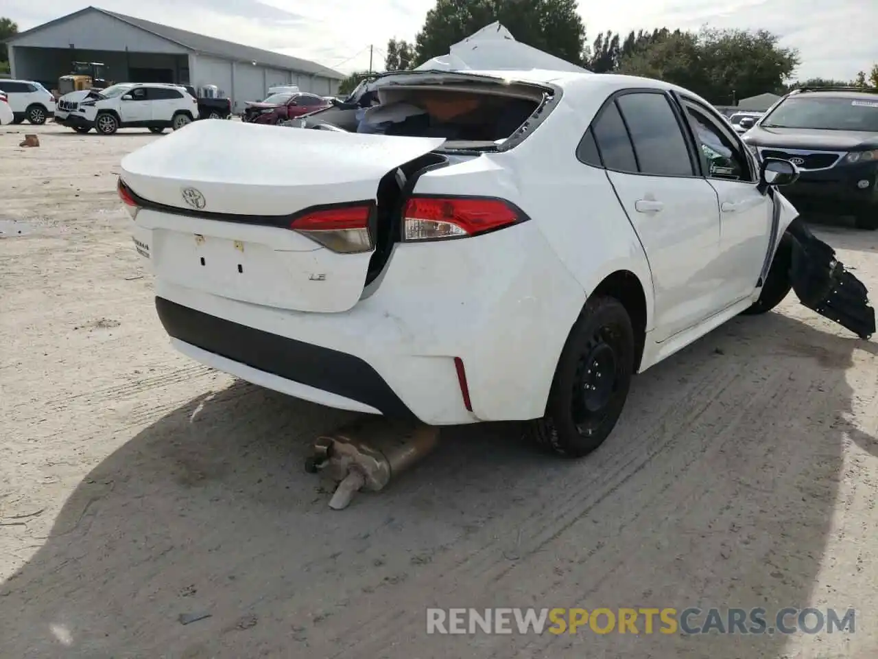 4 Photograph of a damaged car 5YFEPMAE2NP276356 TOYOTA COROLLA 2022