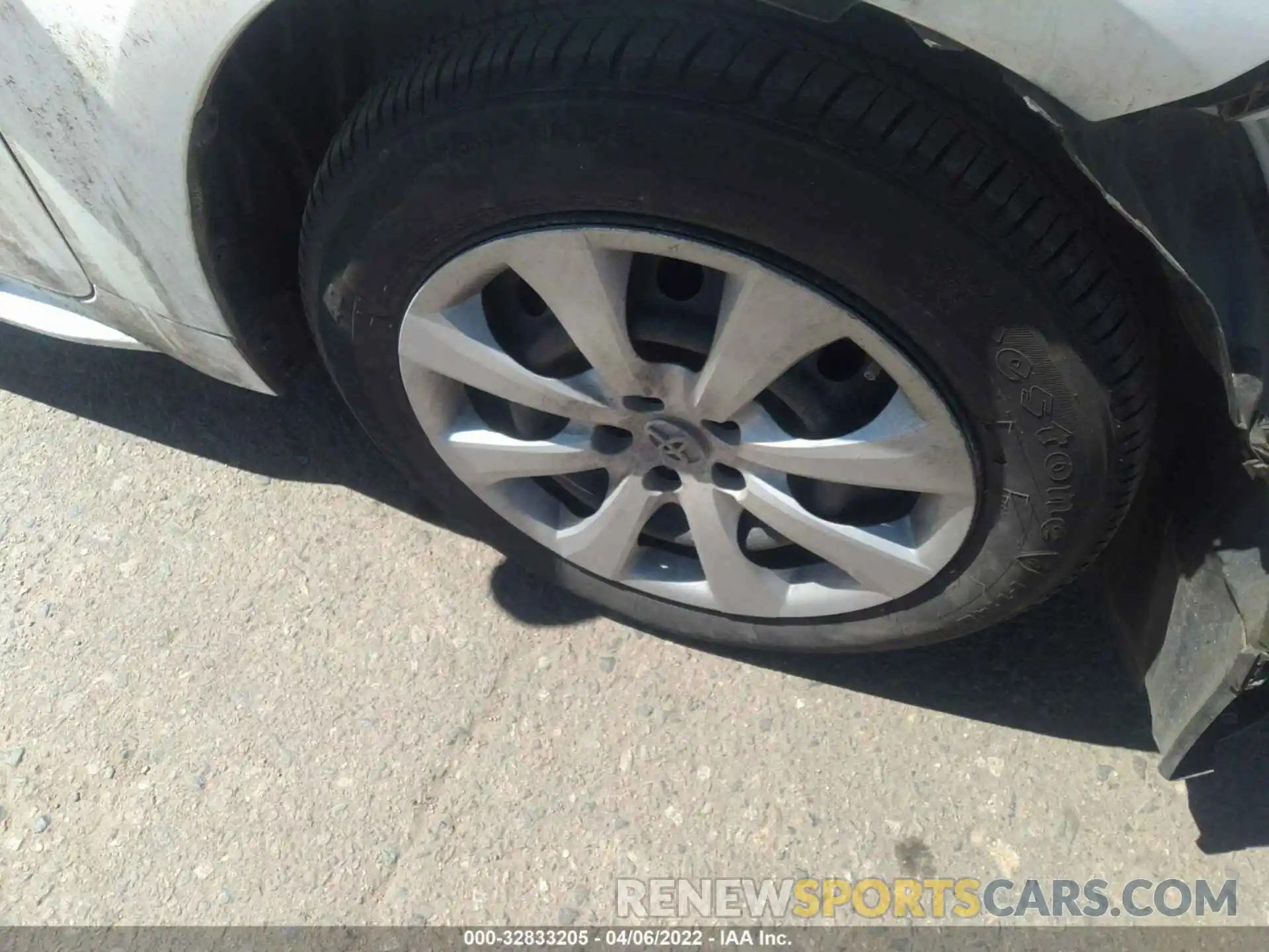 14 Photograph of a damaged car 5YFEPMAE2NP280097 TOYOTA COROLLA 2022