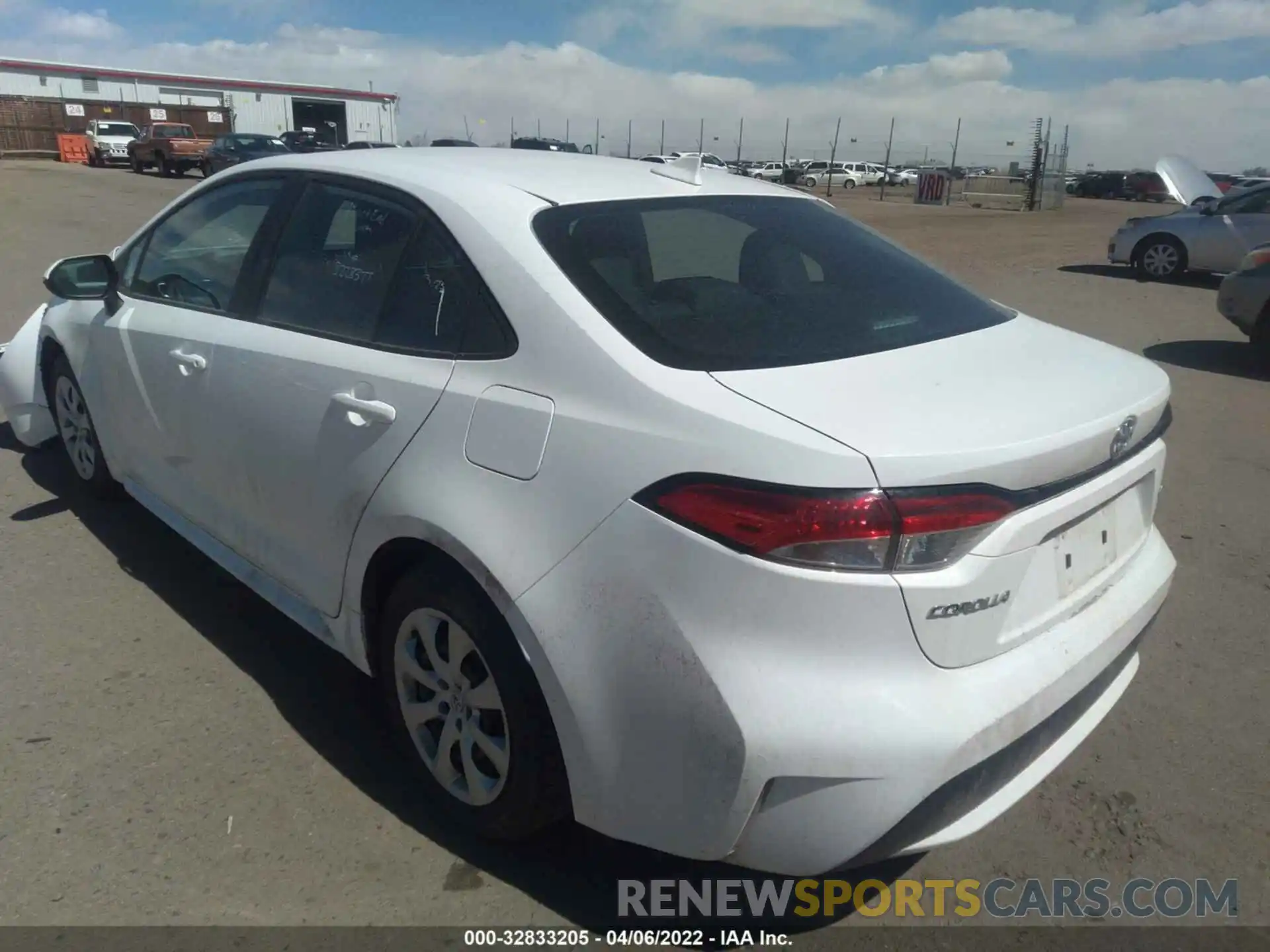 3 Photograph of a damaged car 5YFEPMAE2NP280097 TOYOTA COROLLA 2022