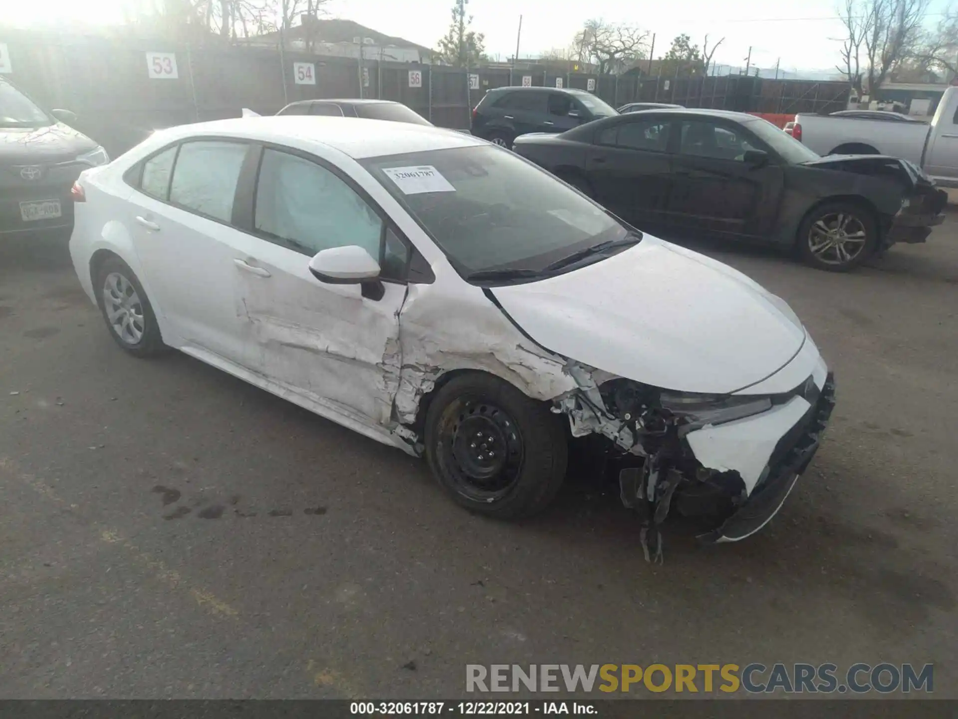 1 Photograph of a damaged car 5YFEPMAE2NP287681 TOYOTA COROLLA 2022