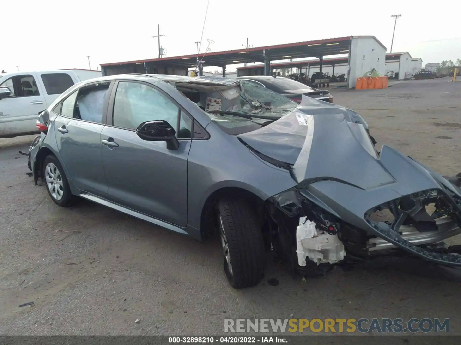 1 Photograph of a damaged car 5YFEPMAE2NP288412 TOYOTA COROLLA 2022