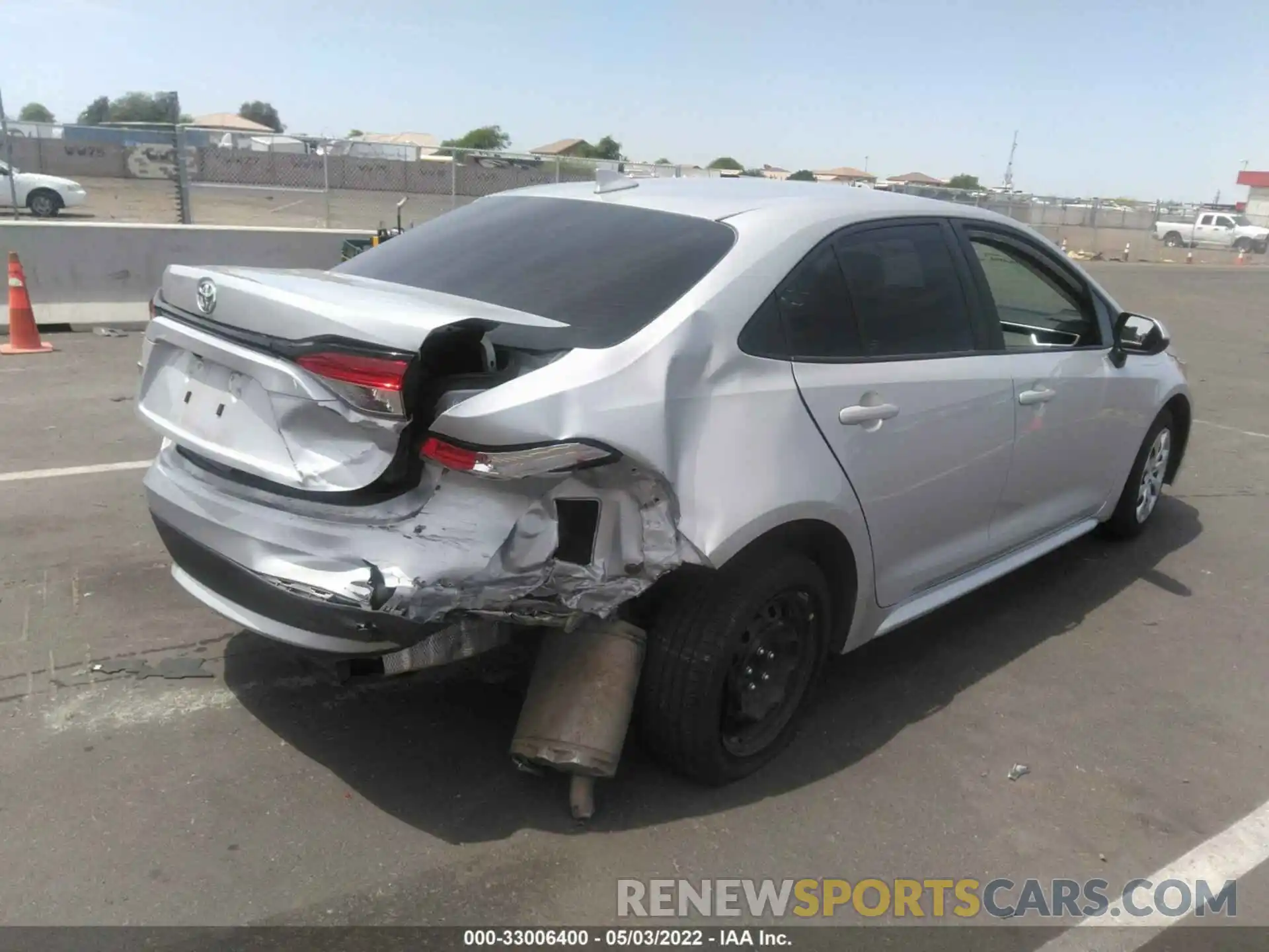 4 Photograph of a damaged car 5YFEPMAE2NP291827 TOYOTA COROLLA 2022