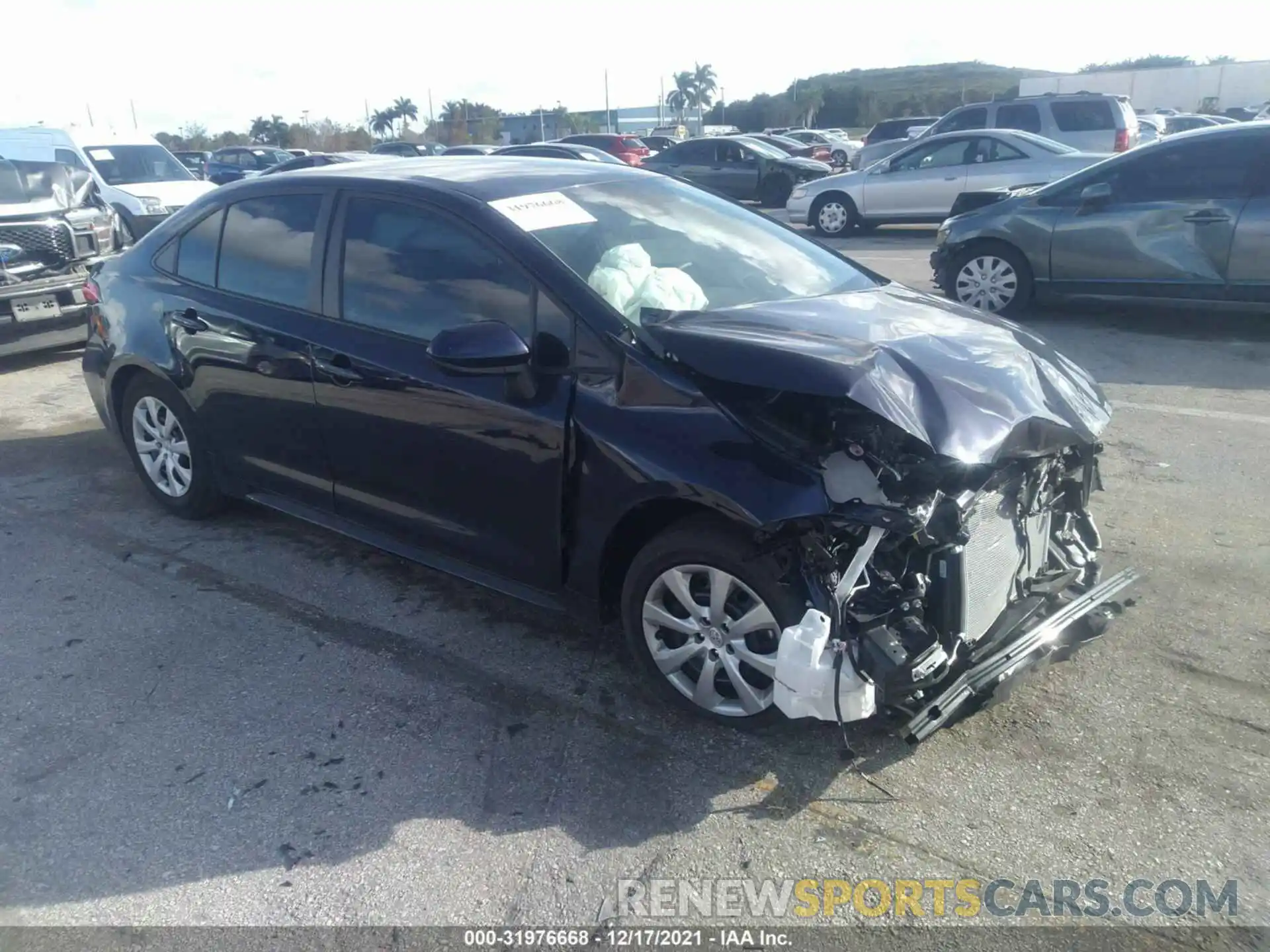 1 Photograph of a damaged car 5YFEPMAE2NP292086 TOYOTA COROLLA 2022