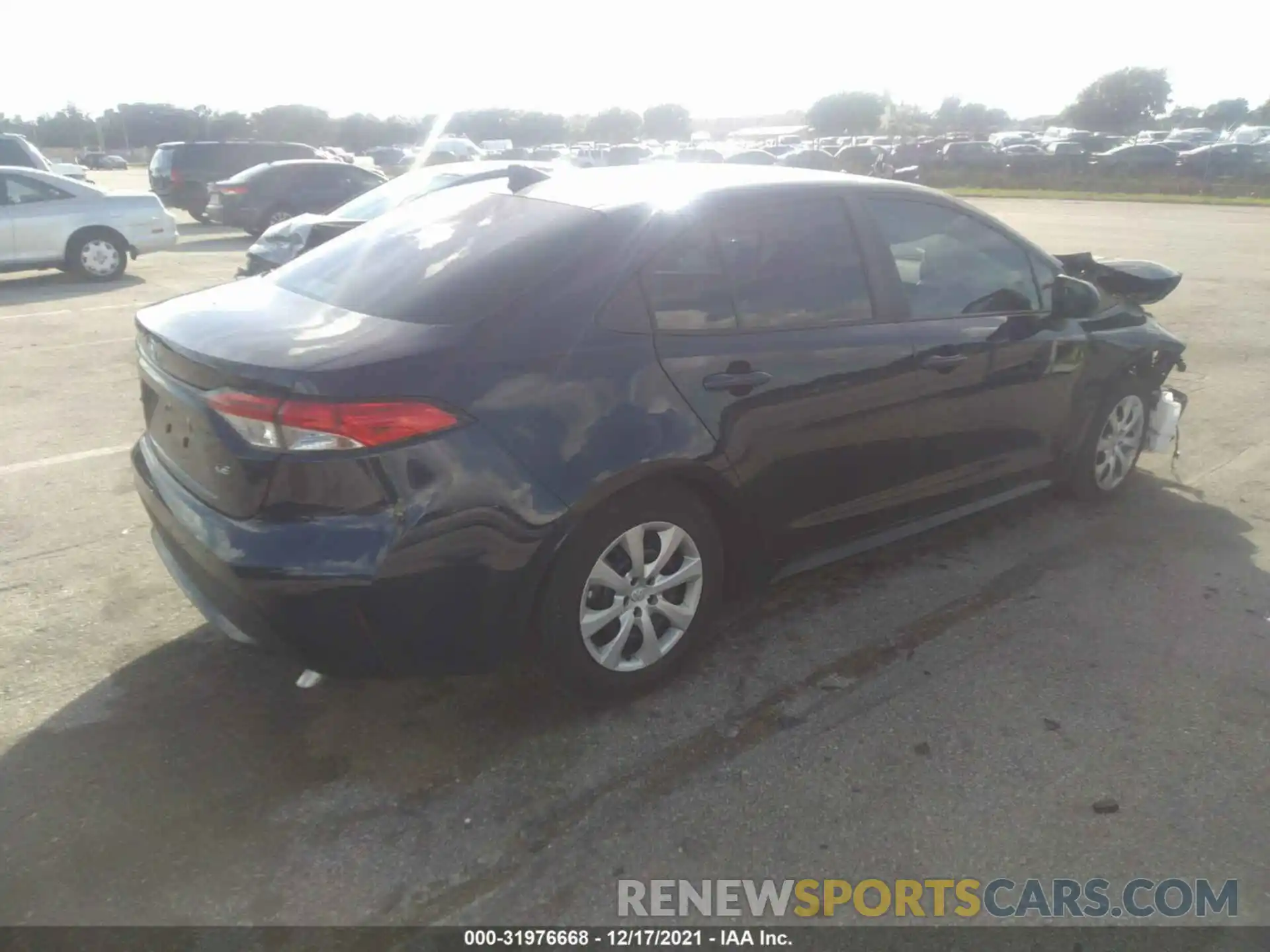 4 Photograph of a damaged car 5YFEPMAE2NP292086 TOYOTA COROLLA 2022