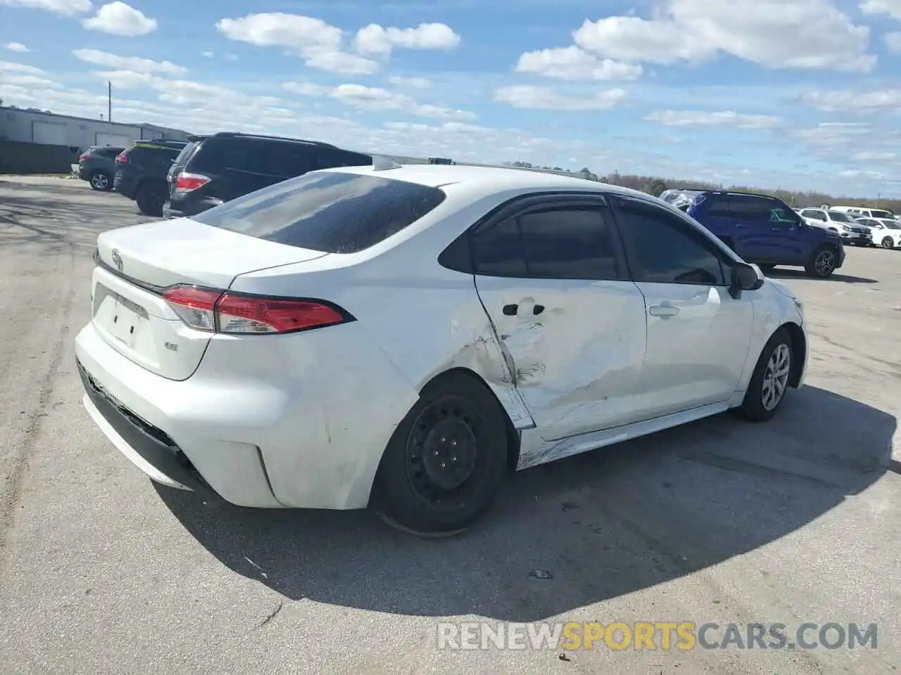 3 Photograph of a damaged car 5YFEPMAE2NP302714 TOYOTA COROLLA 2022