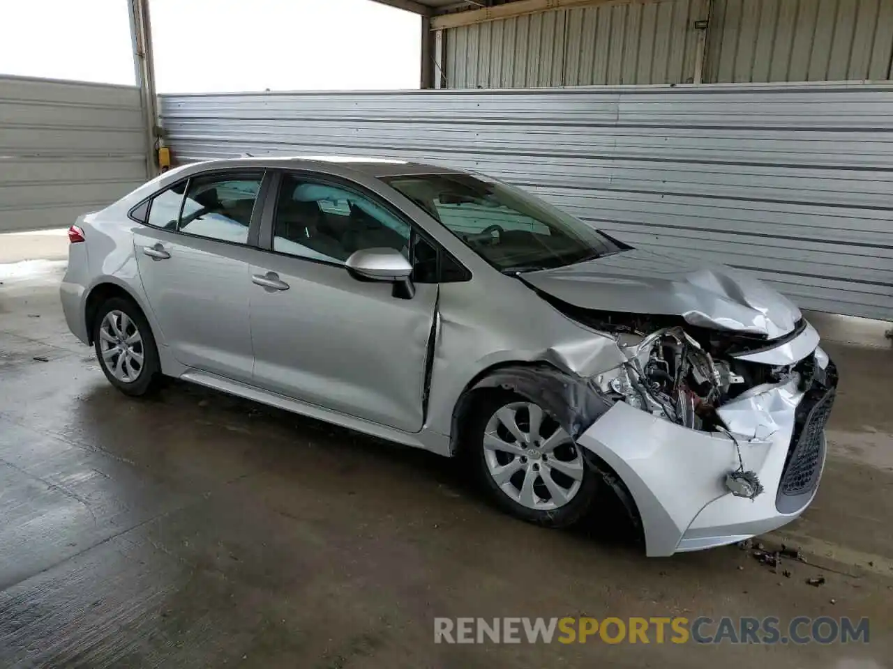 4 Photograph of a damaged car 5YFEPMAE2NP303393 TOYOTA COROLLA 2022