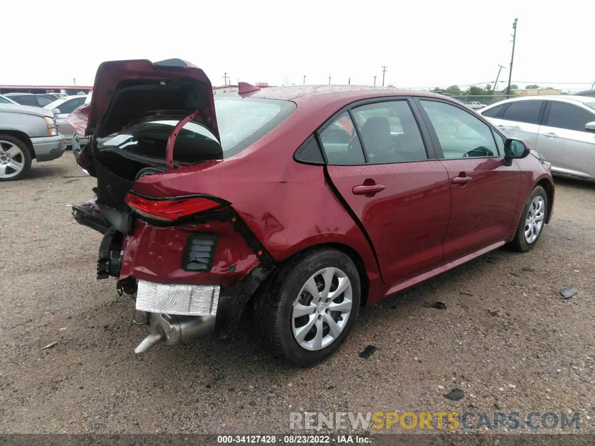 4 Photograph of a damaged car 5YFEPMAE2NP320307 TOYOTA COROLLA 2022