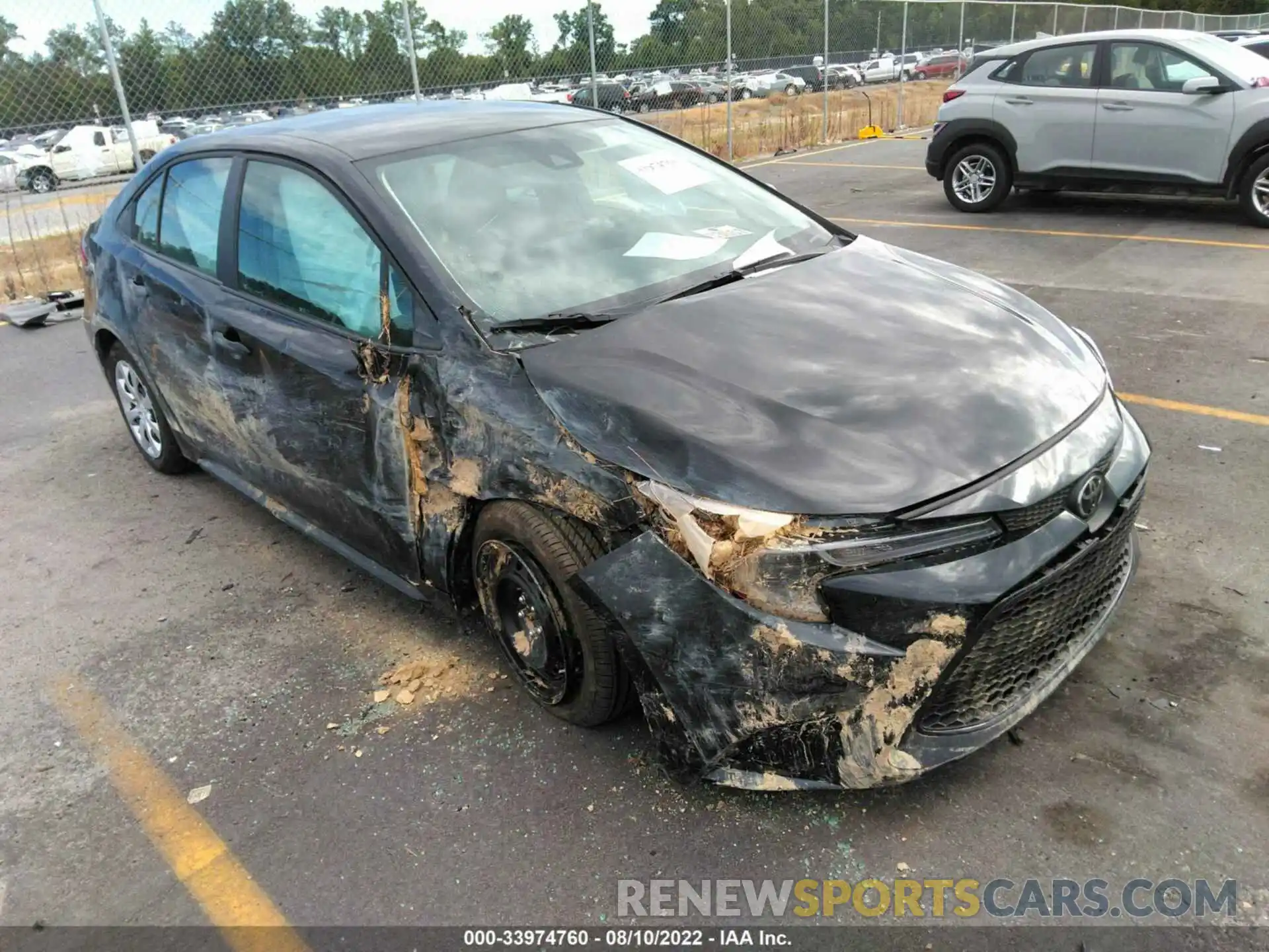 1 Photograph of a damaged car 5YFEPMAE2NP326804 TOYOTA COROLLA 2022