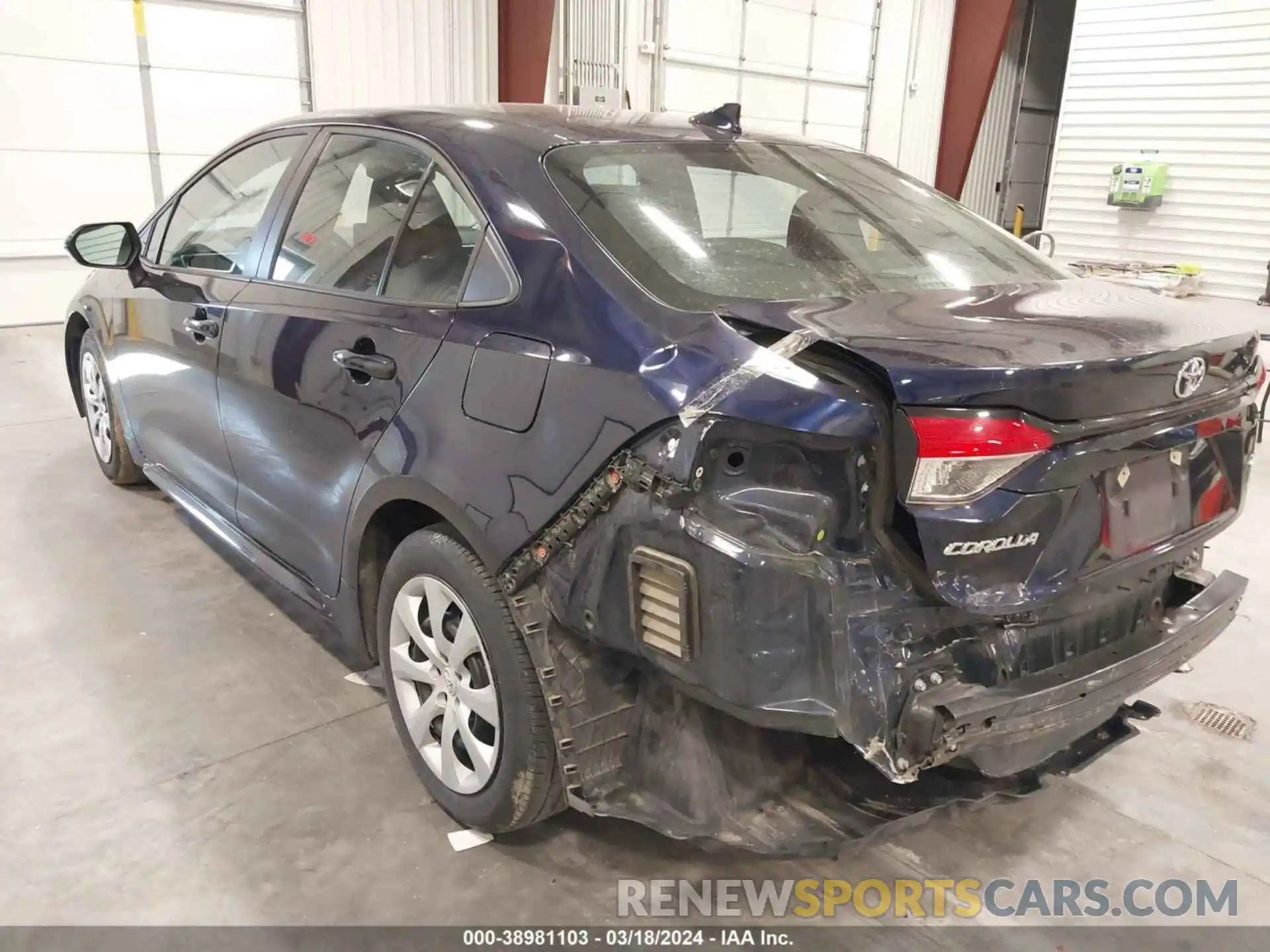 3 Photograph of a damaged car 5YFEPMAE2NP332778 TOYOTA COROLLA 2022