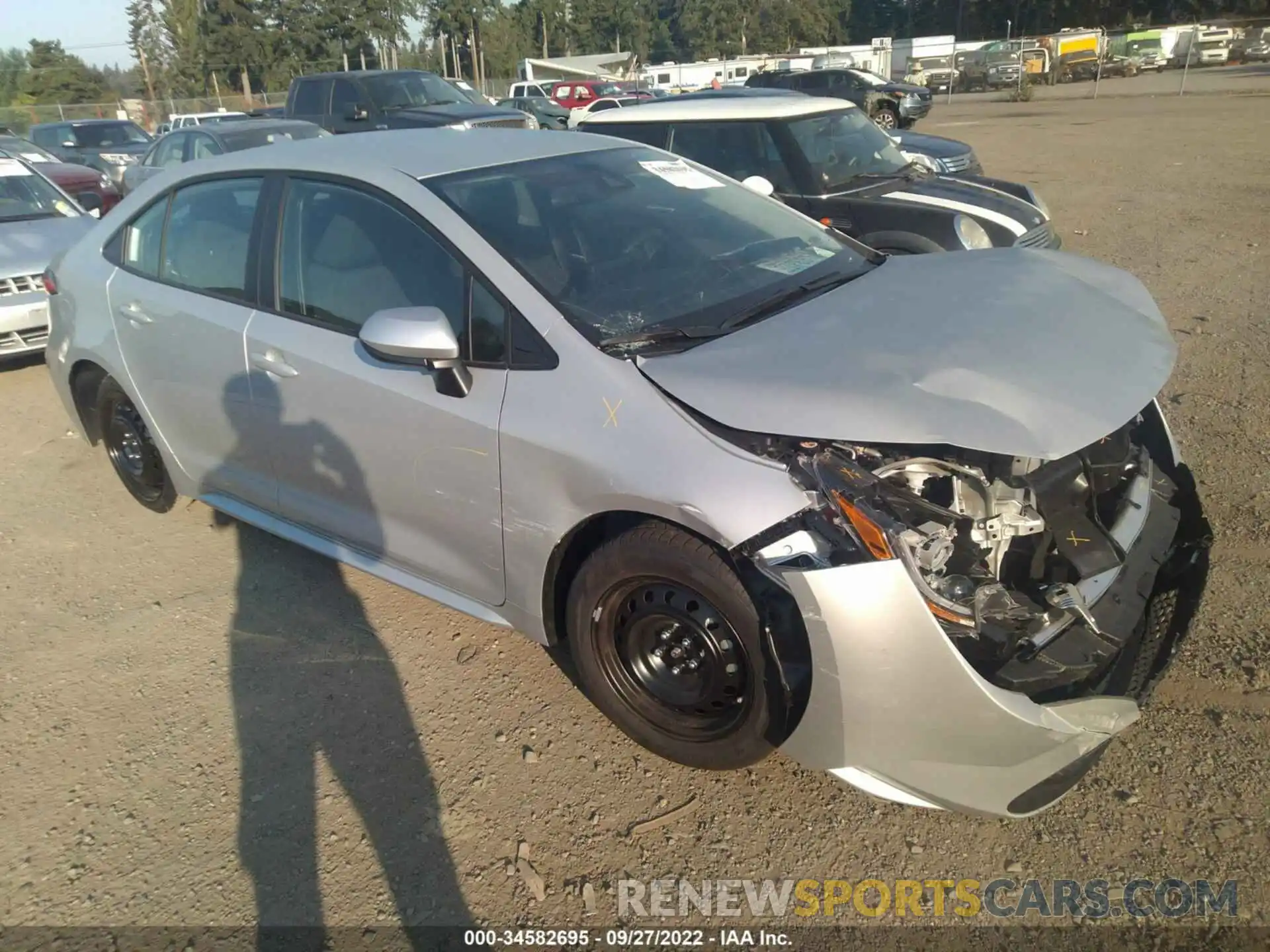 1 Photograph of a damaged car 5YFEPMAE2NP357406 TOYOTA COROLLA 2022