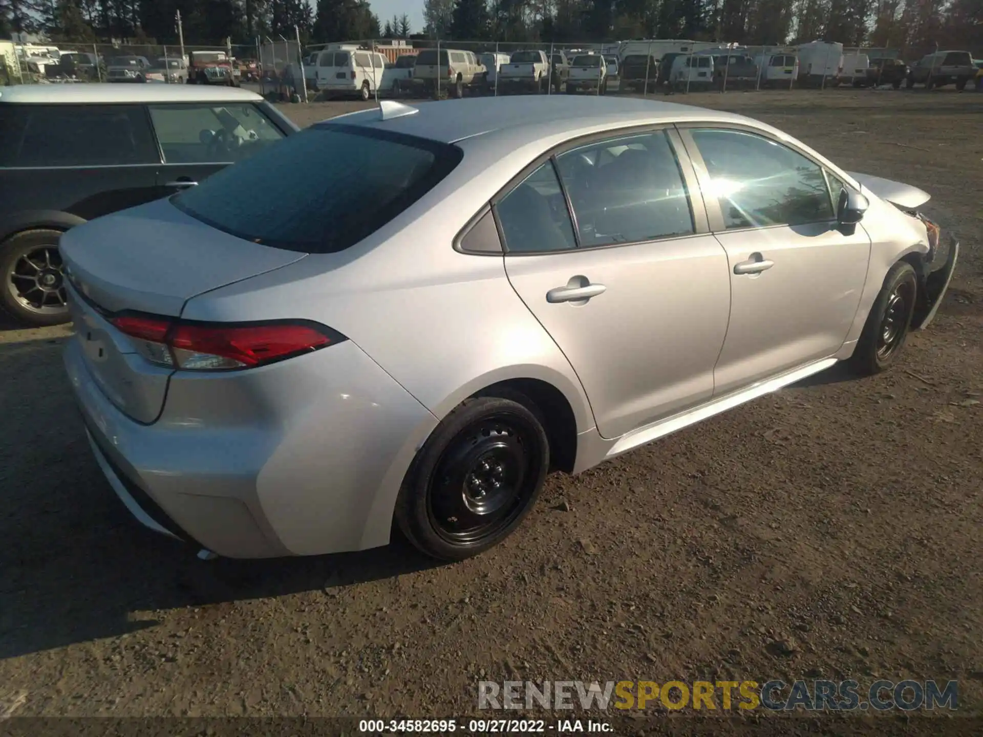 4 Photograph of a damaged car 5YFEPMAE2NP357406 TOYOTA COROLLA 2022