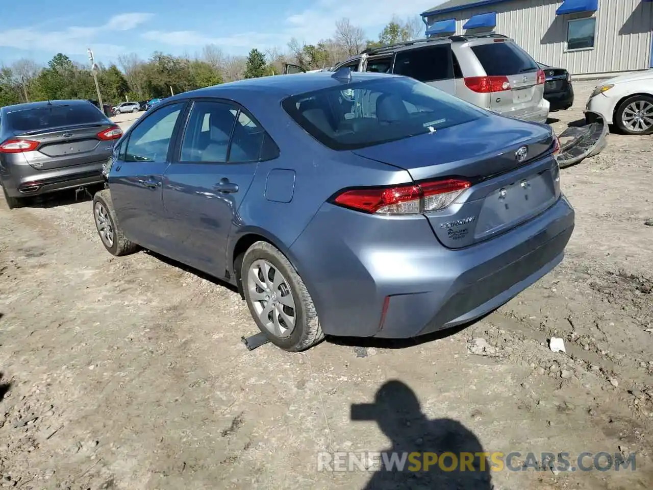 2 Photograph of a damaged car 5YFEPMAE2NP362444 TOYOTA COROLLA 2022