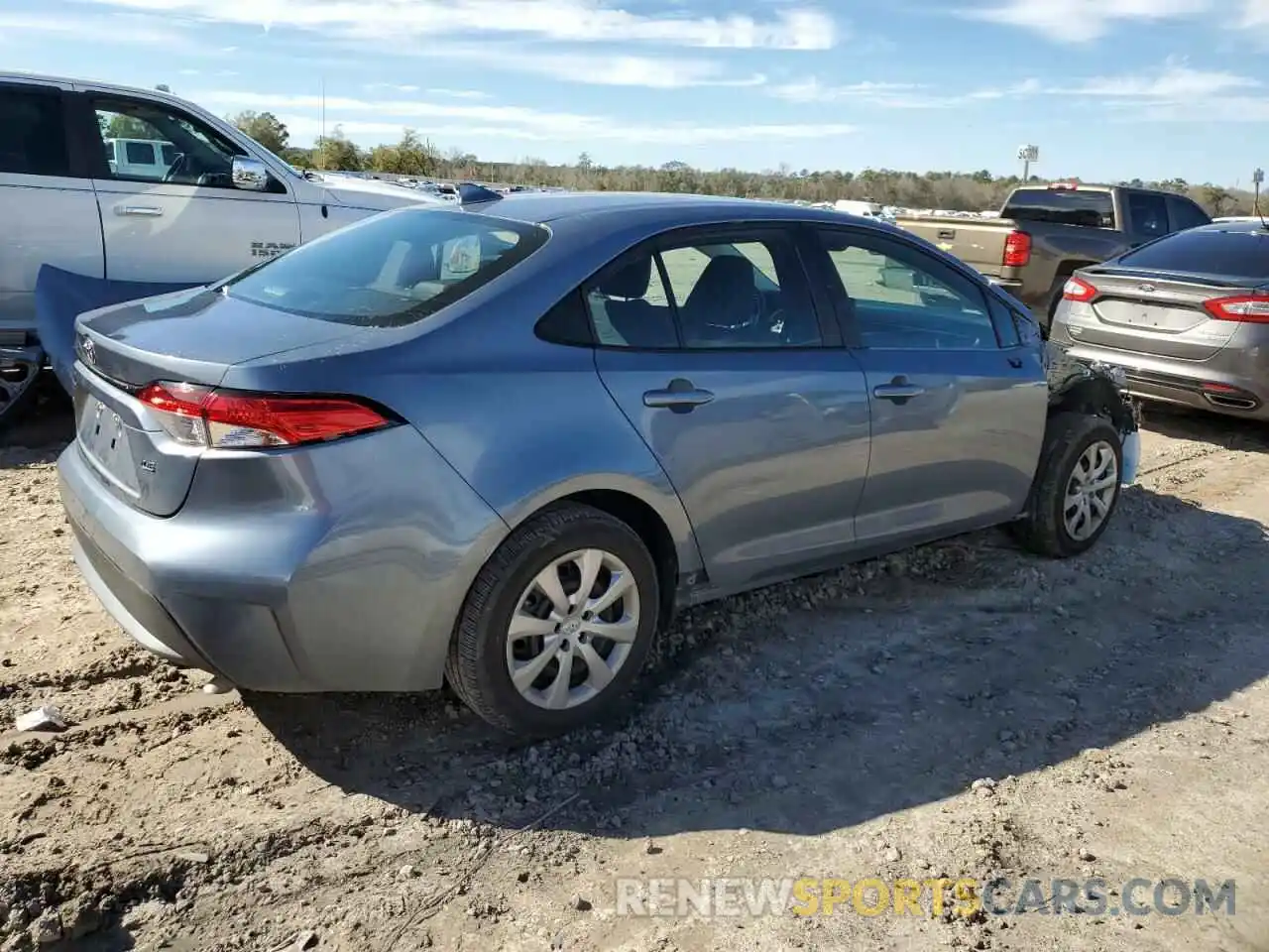 3 Photograph of a damaged car 5YFEPMAE2NP362444 TOYOTA COROLLA 2022