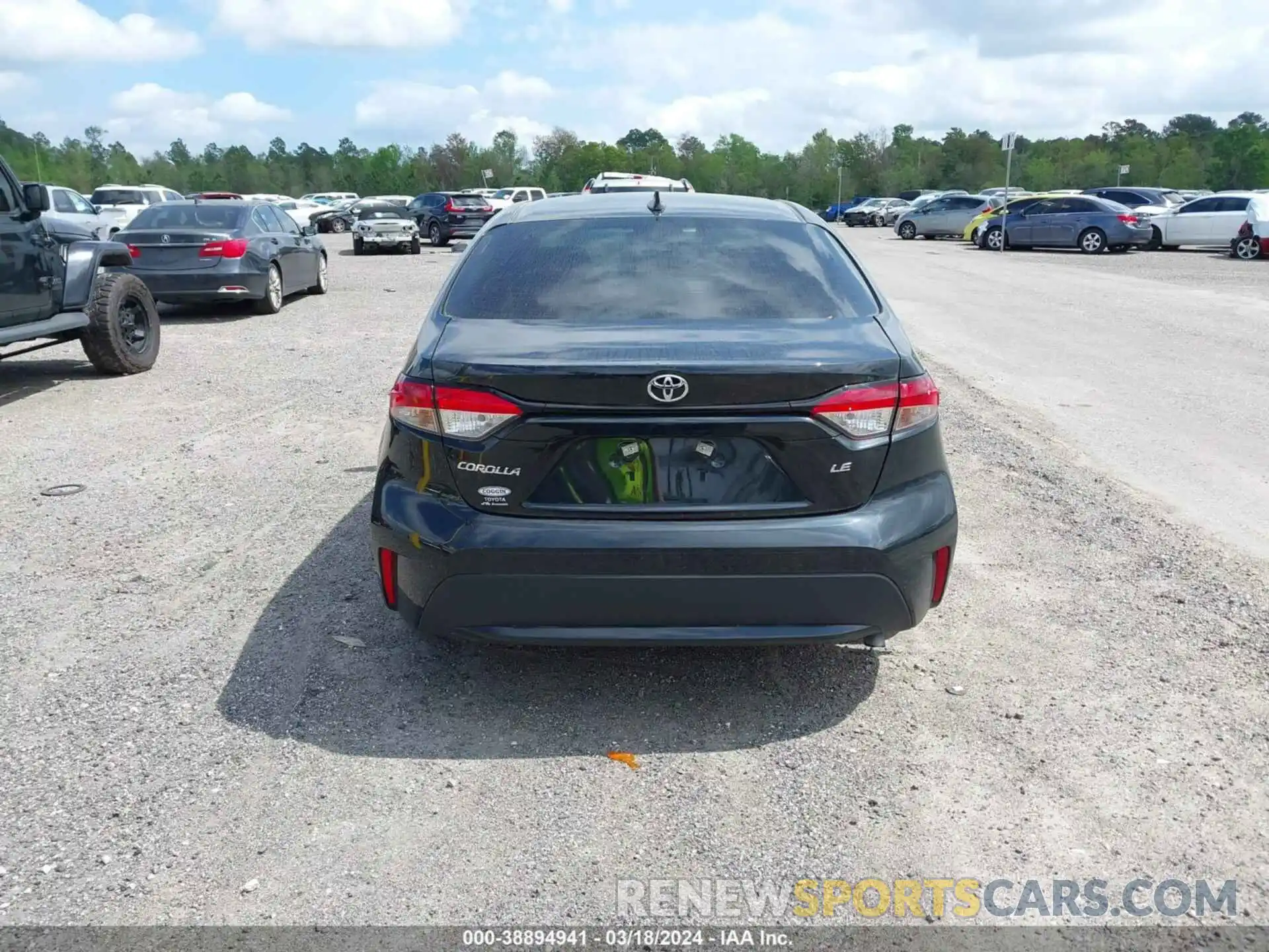 16 Photograph of a damaged car 5YFEPMAE2NP382354 TOYOTA COROLLA 2022