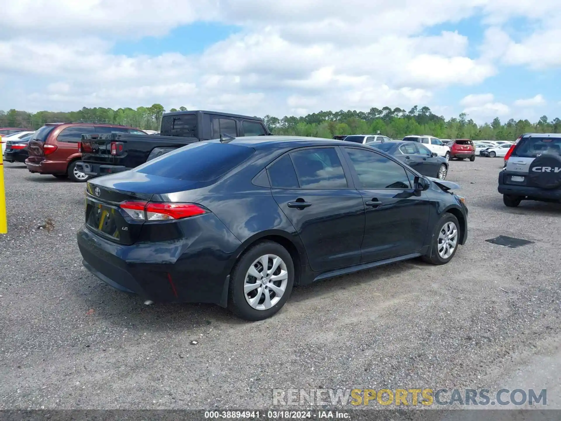 5 Photograph of a damaged car 5YFEPMAE2NP382354 TOYOTA COROLLA 2022