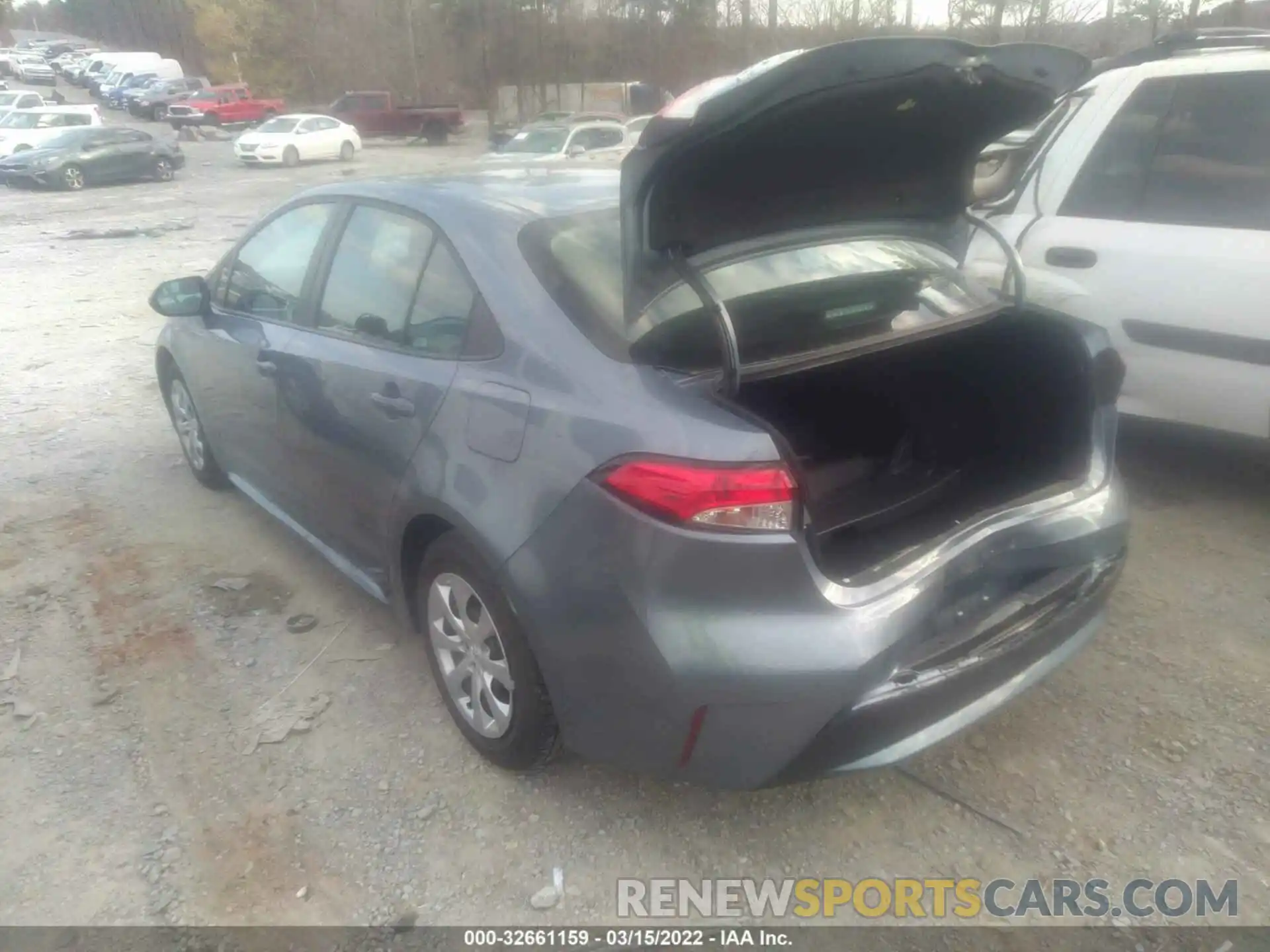 3 Photograph of a damaged car 5YFEPMAE3NP272283 TOYOTA COROLLA 2022