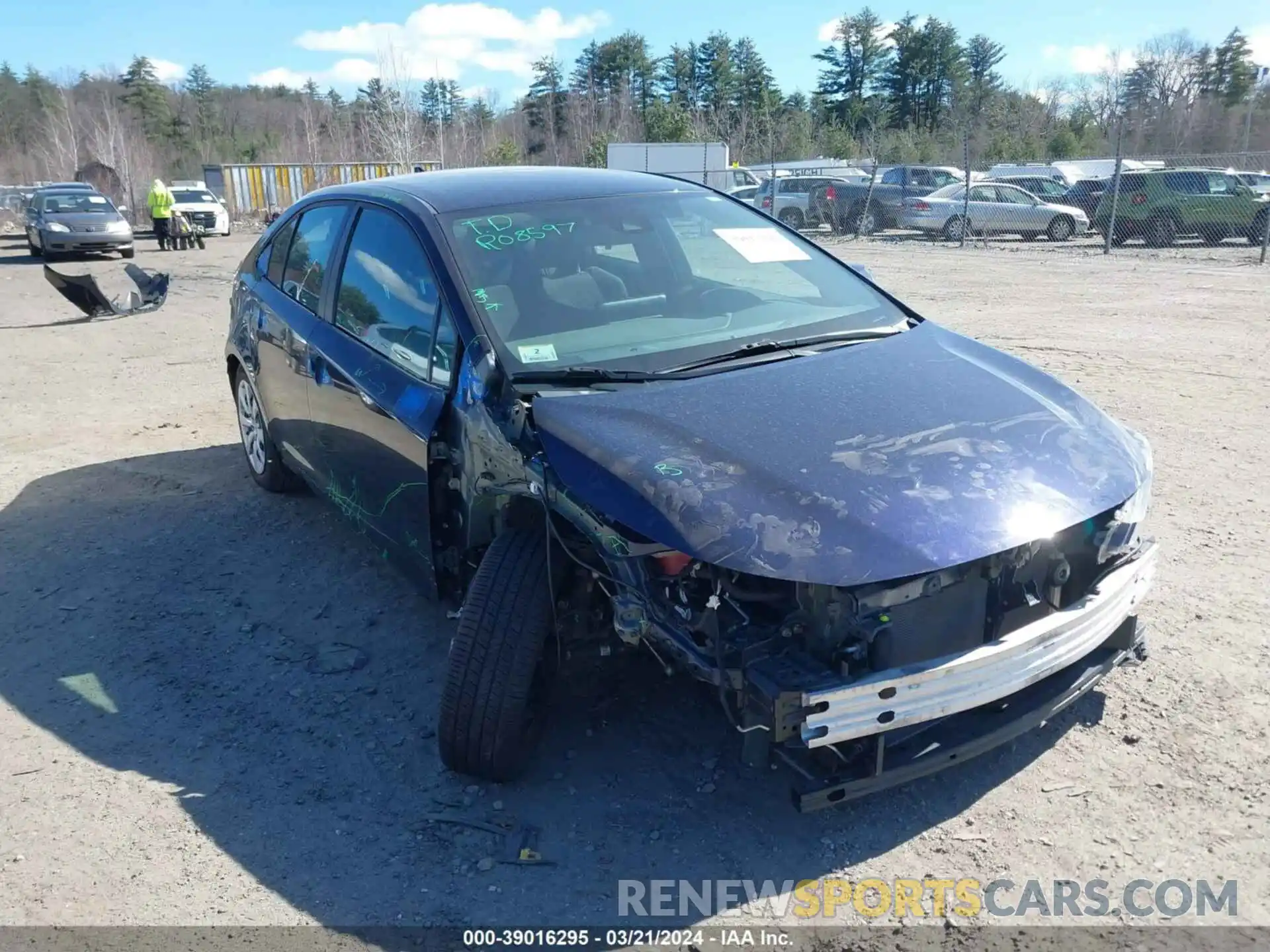 1 Photograph of a damaged car 5YFEPMAE3NP272476 TOYOTA COROLLA 2022