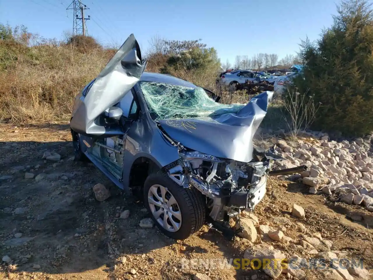 1 Photograph of a damaged car 5YFEPMAE3NP272803 TOYOTA COROLLA 2022