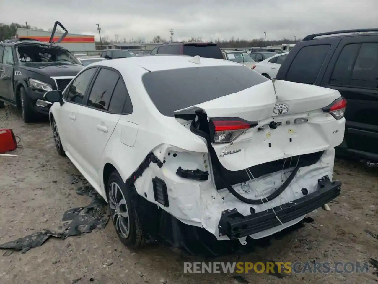 3 Photograph of a damaged car 5YFEPMAE3NP276320 TOYOTA COROLLA 2022