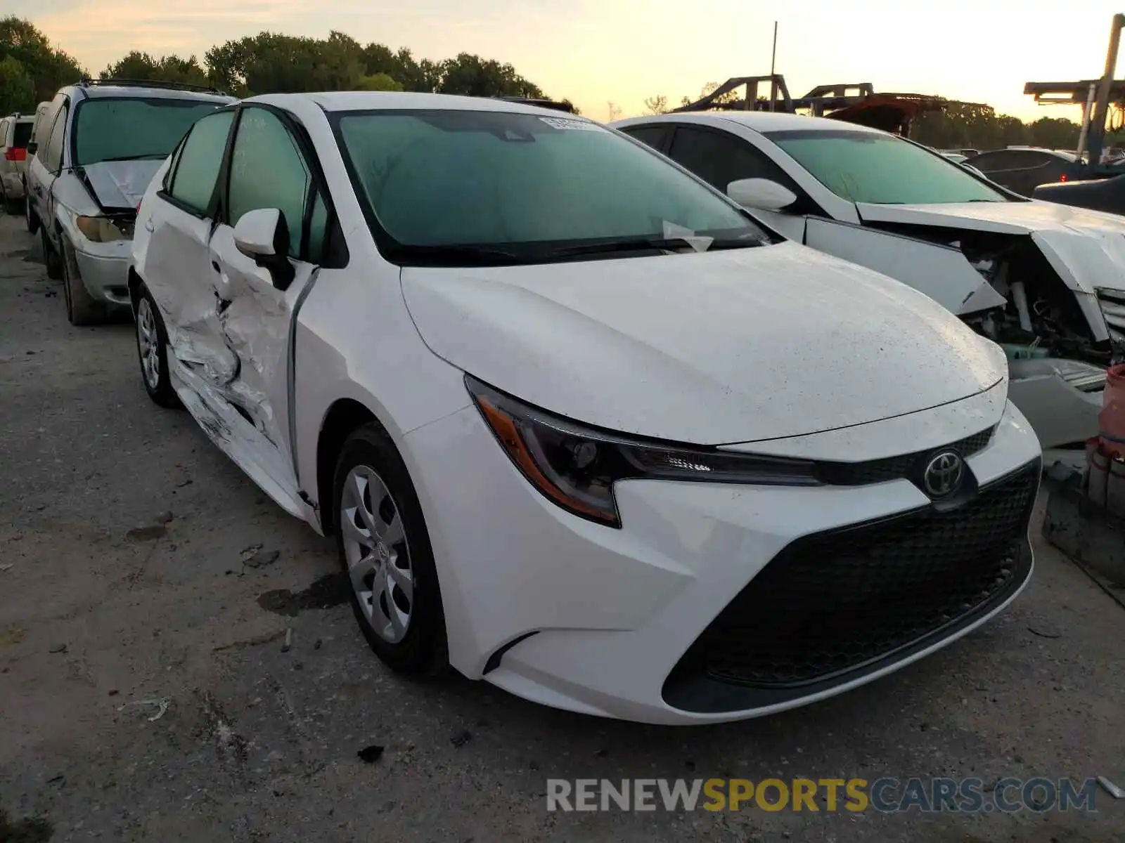 1 Photograph of a damaged car 5YFEPMAE3NP278455 TOYOTA COROLLA 2022