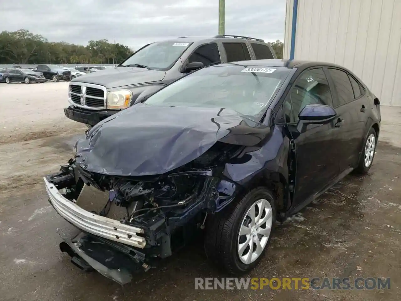 2 Photograph of a damaged car 5YFEPMAE3NP278701 TOYOTA COROLLA 2022