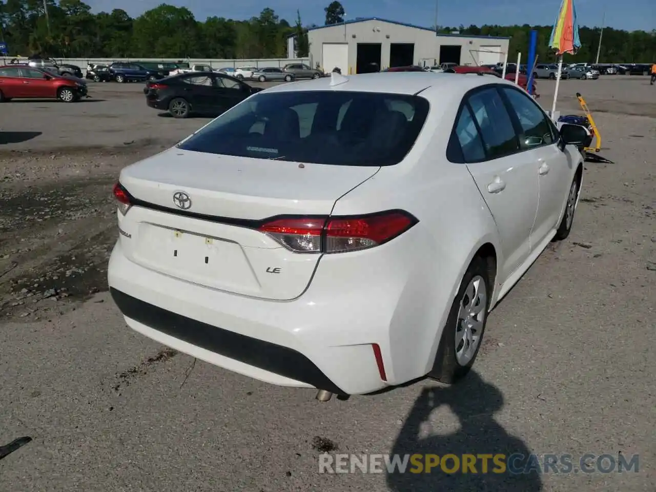 4 Photograph of a damaged car 5YFEPMAE3NP281422 TOYOTA COROLLA 2022