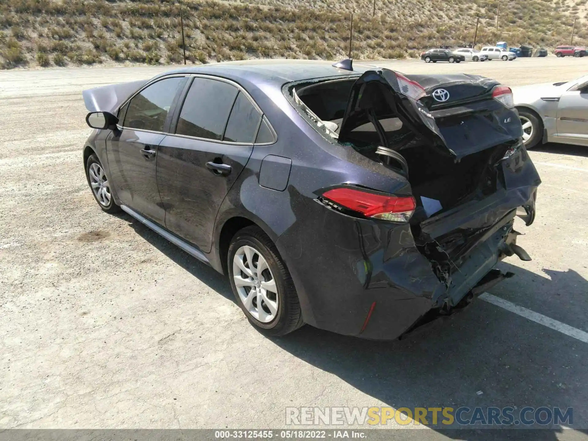 3 Photograph of a damaged car 5YFEPMAE3NP283137 TOYOTA COROLLA 2022