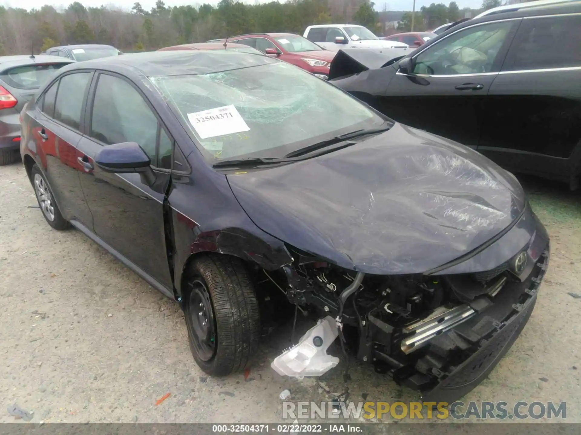 1 Photograph of a damaged car 5YFEPMAE3NP287348 TOYOTA COROLLA 2022