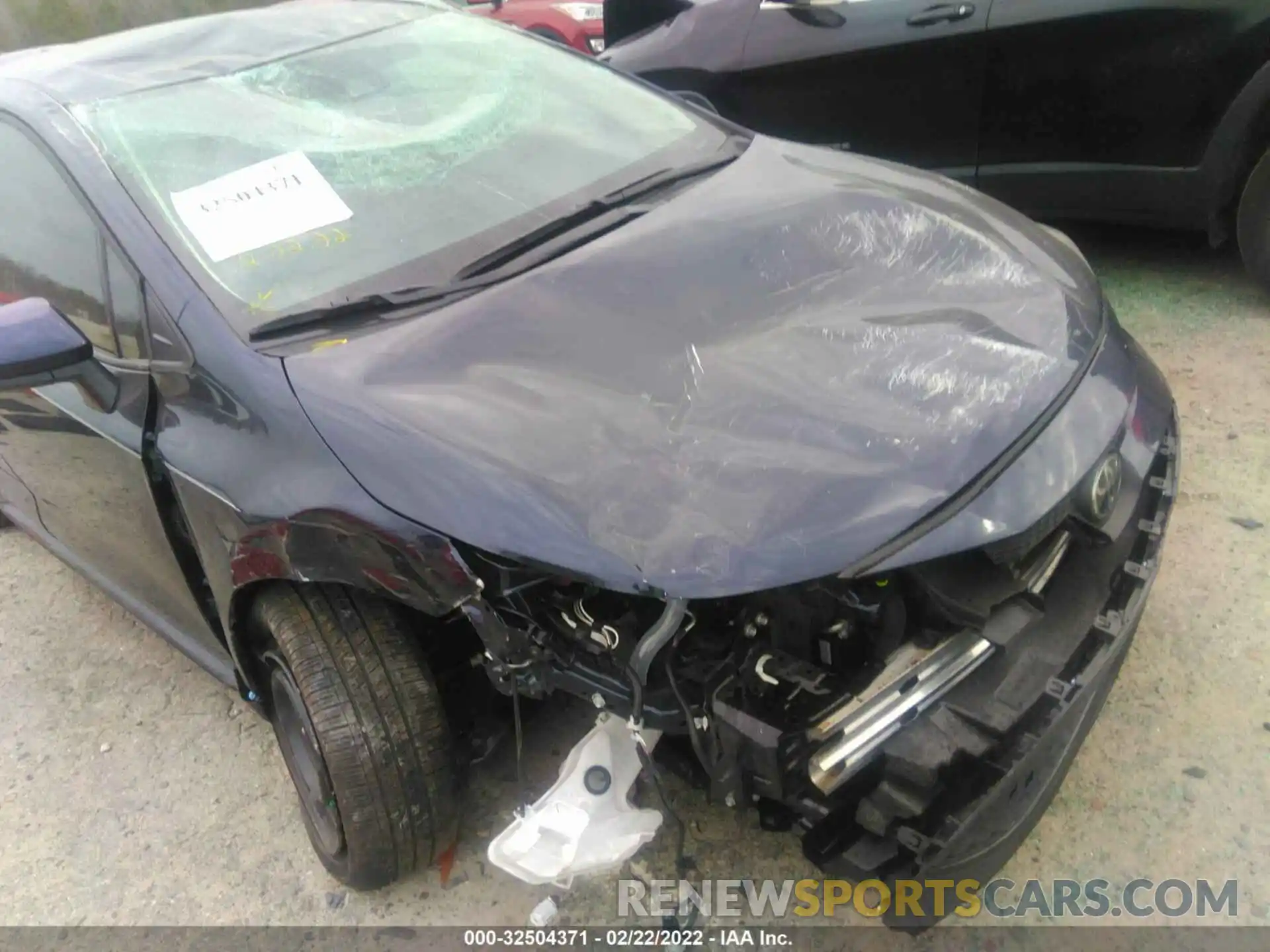 6 Photograph of a damaged car 5YFEPMAE3NP287348 TOYOTA COROLLA 2022