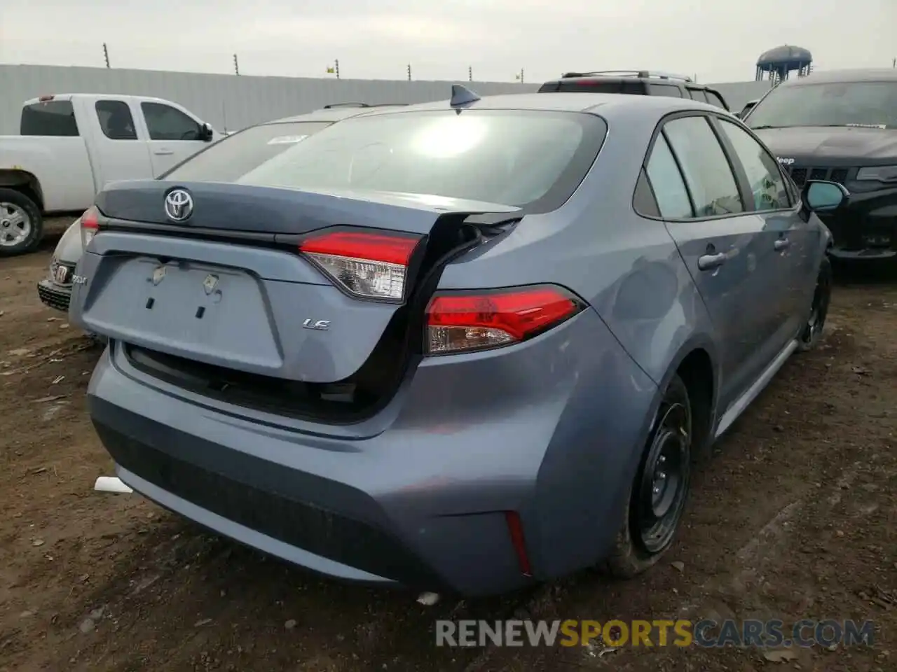 4 Photograph of a damaged car 5YFEPMAE3NP289195 TOYOTA COROLLA 2022