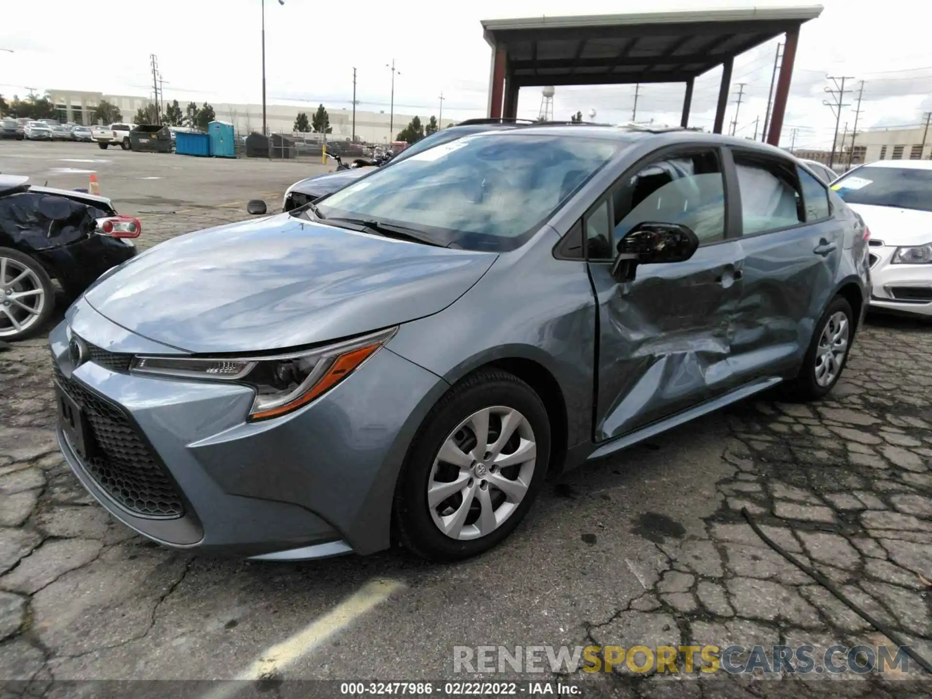 2 Photograph of a damaged car 5YFEPMAE3NP291187 TOYOTA COROLLA 2022