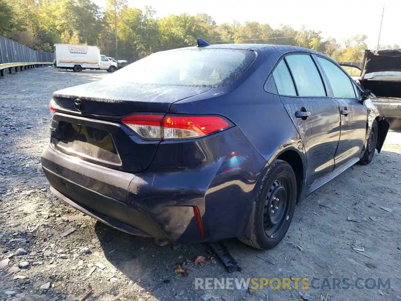 4 Photograph of a damaged car 5YFEPMAE3NP291416 TOYOTA COROLLA 2022