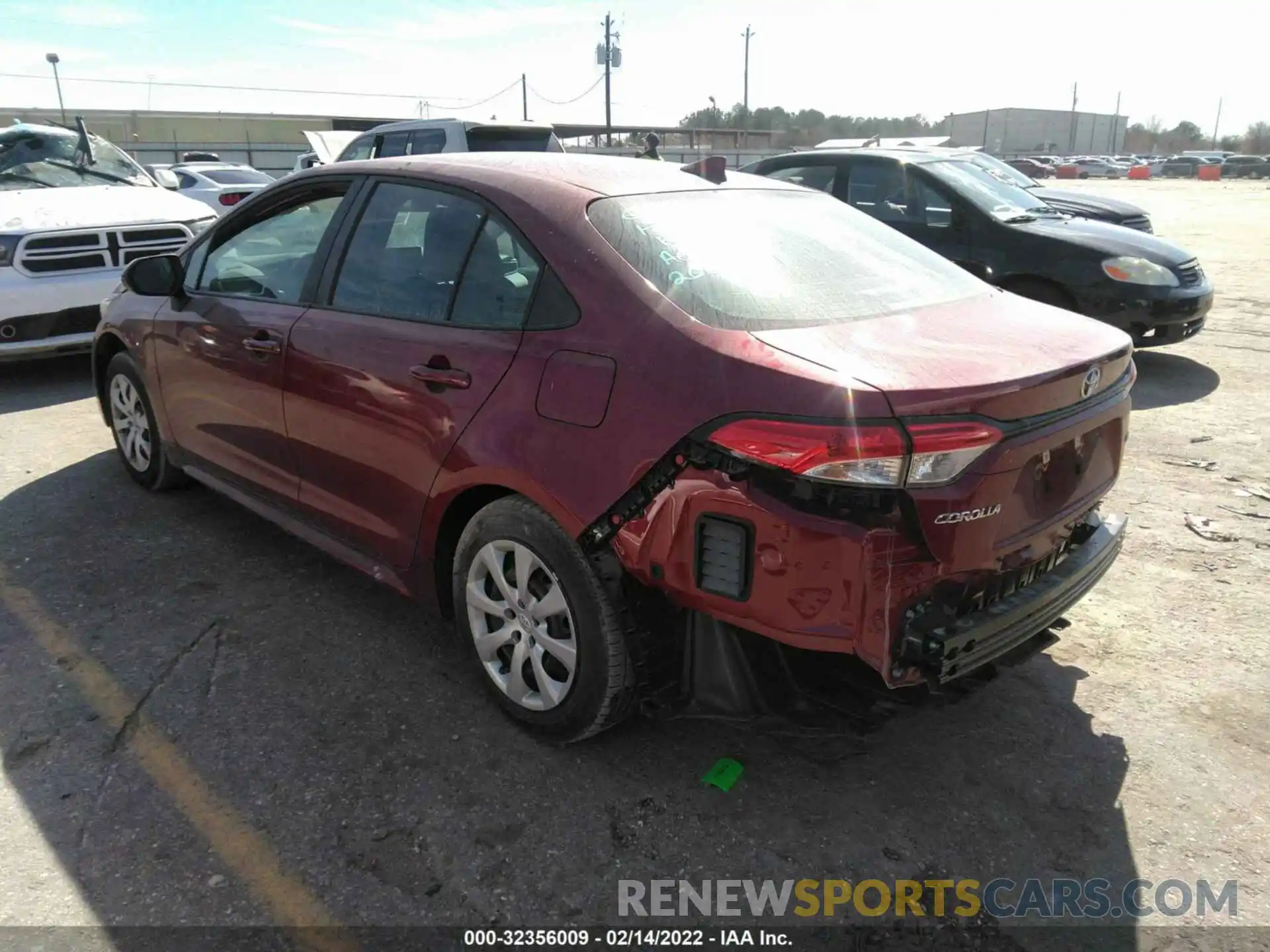 3 Photograph of a damaged car 5YFEPMAE3NP293053 TOYOTA COROLLA 2022