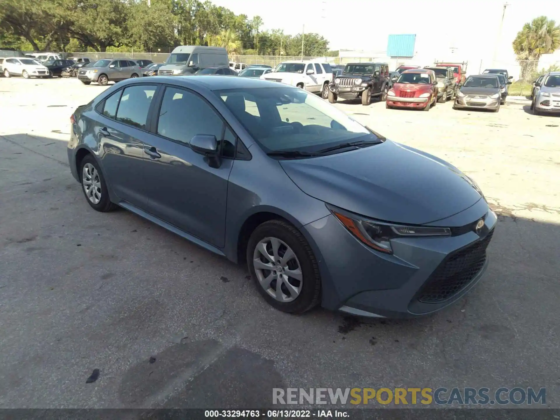 1 Photograph of a damaged car 5YFEPMAE3NP294106 TOYOTA COROLLA 2022