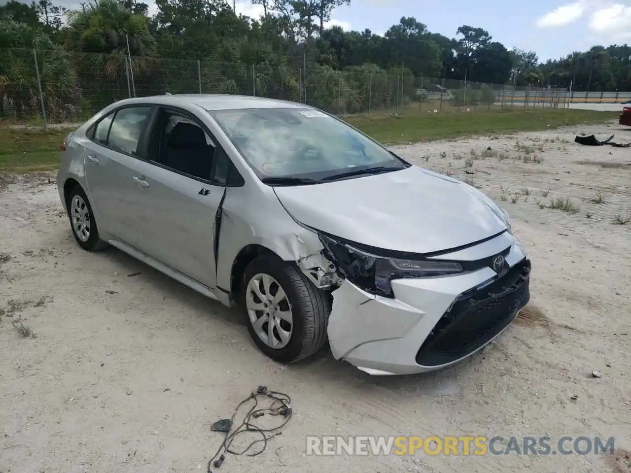 1 Photograph of a damaged car 5YFEPMAE3NP294669 TOYOTA COROLLA 2022