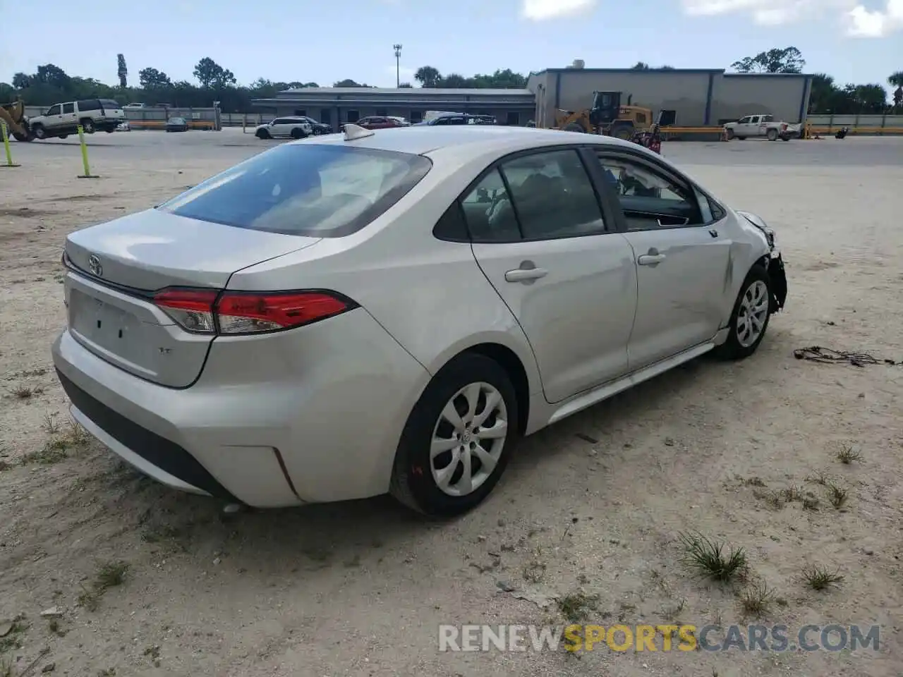 4 Photograph of a damaged car 5YFEPMAE3NP294669 TOYOTA COROLLA 2022