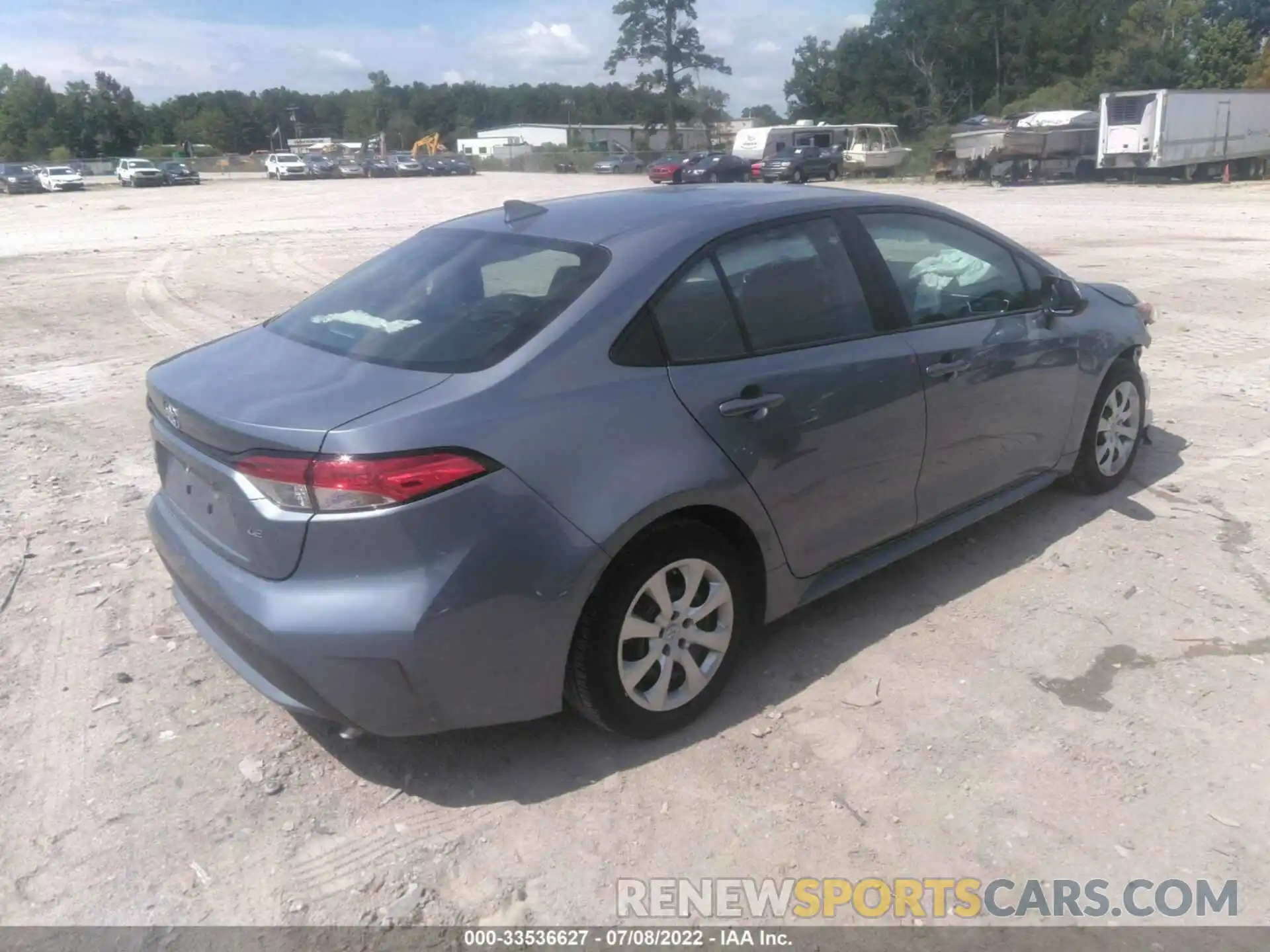 4 Photograph of a damaged car 5YFEPMAE3NP303967 TOYOTA COROLLA 2022